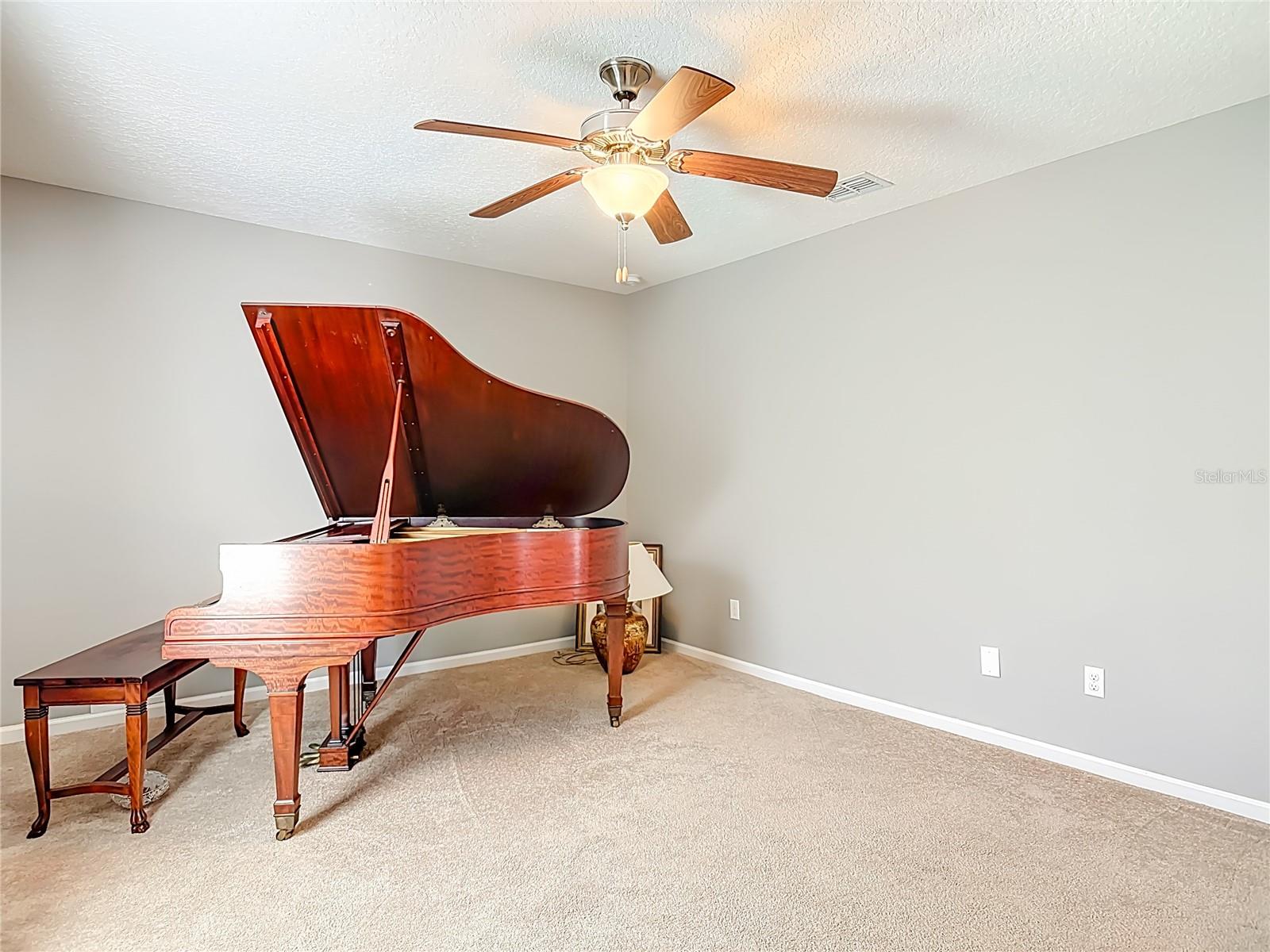 21 ARROWHEAD DR, PALM COAST, FL, 32137