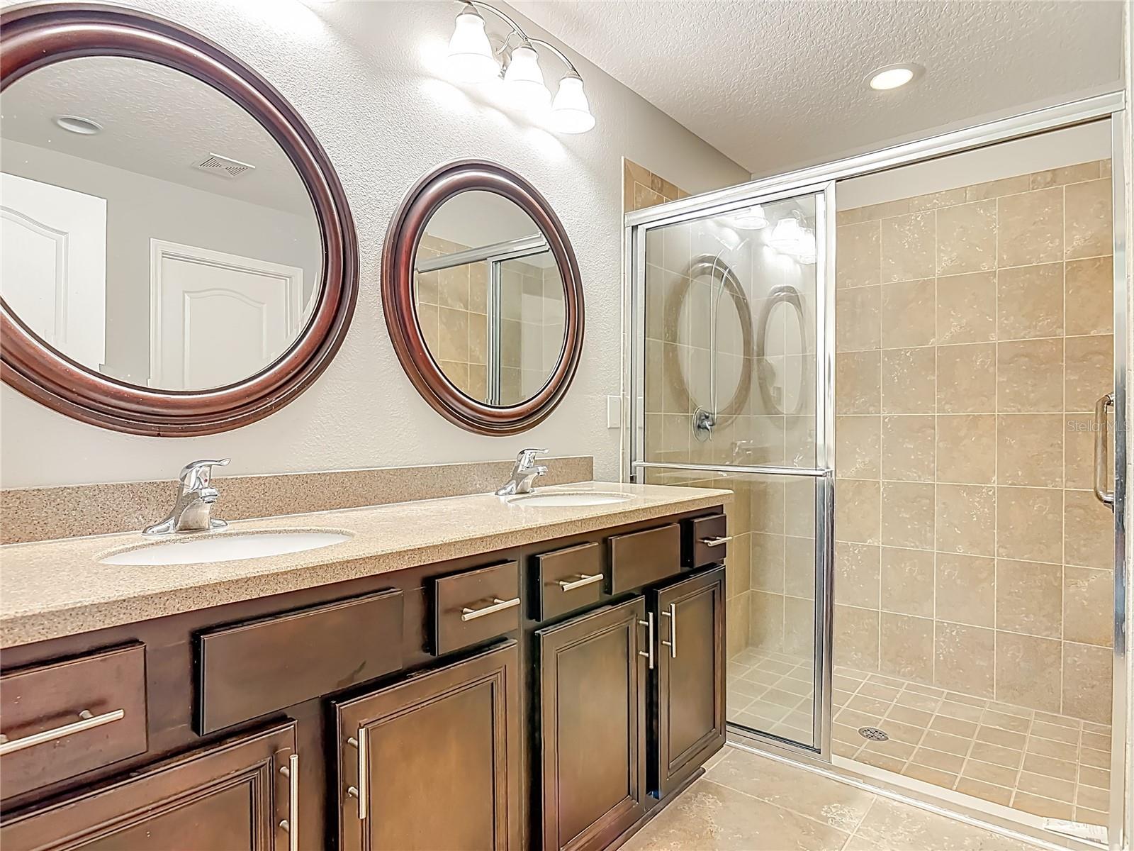 21 ARROWHEAD DR, PALM COAST, FL, 32137