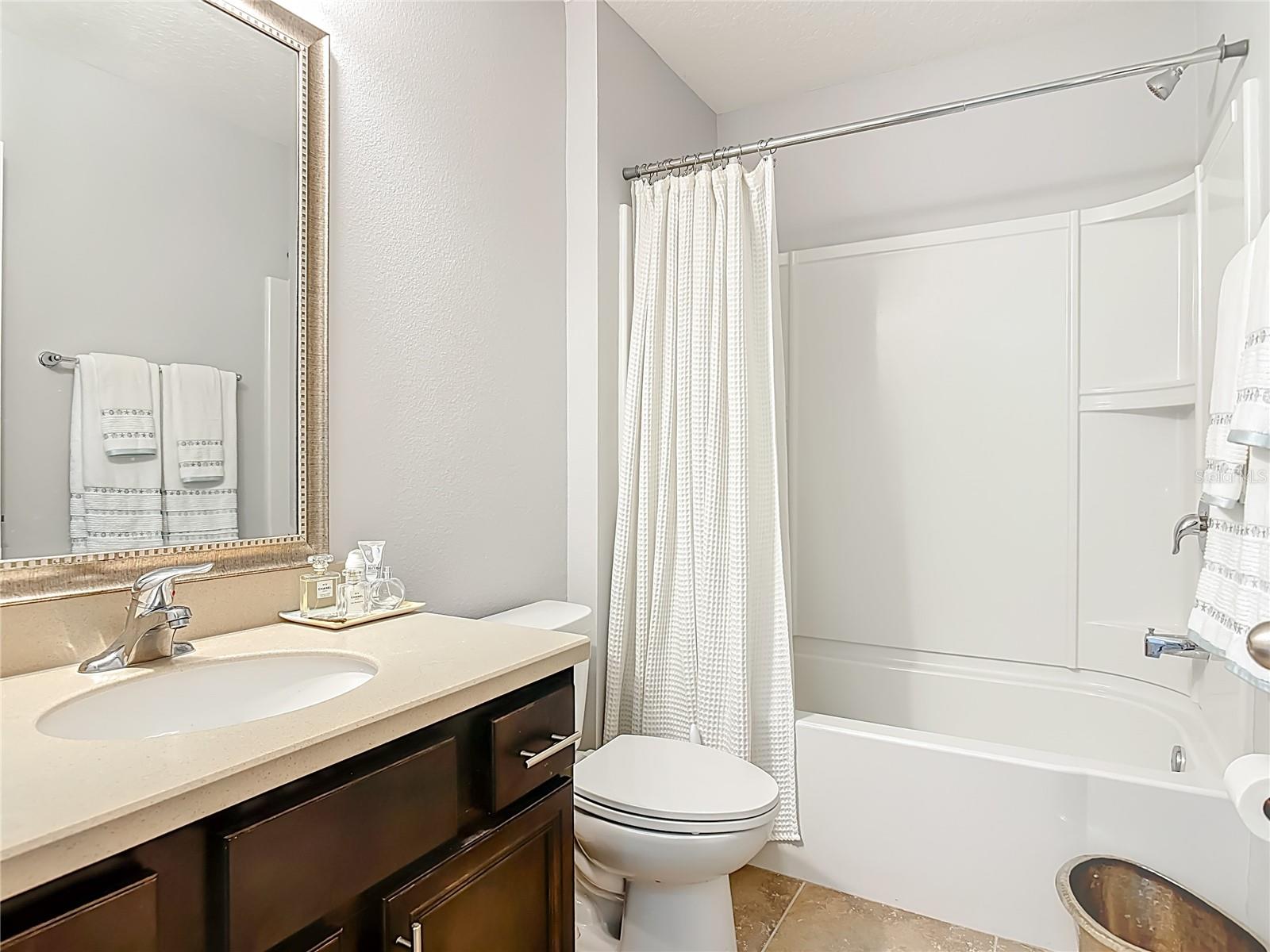 21 ARROWHEAD DR, PALM COAST, FL, 32137