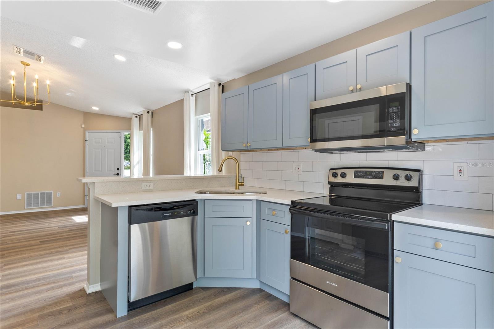 6438 TIDEWAVE ST, ORLANDO, FL, 32822