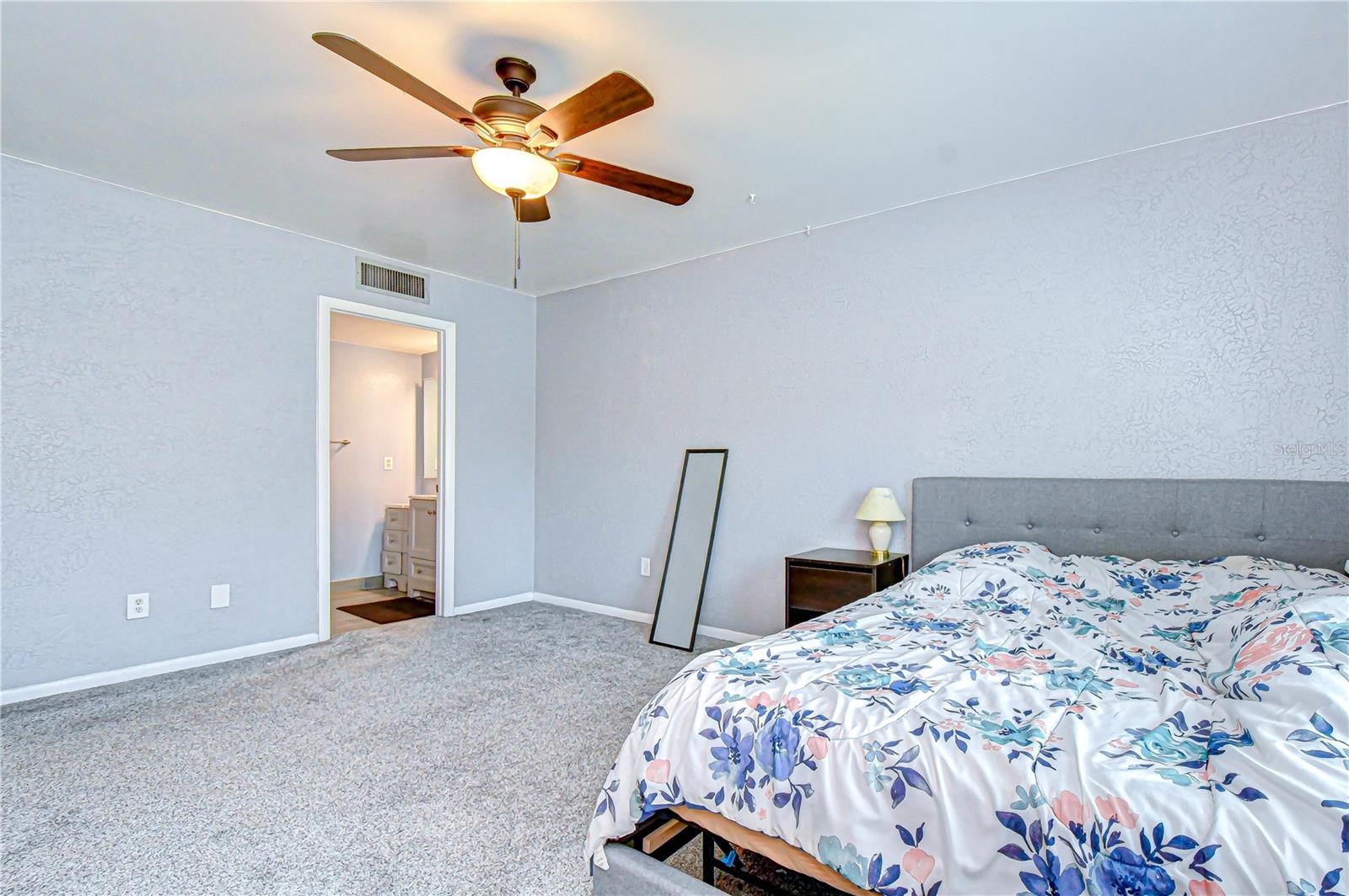 13402 PINE LAKE WAY #202B, TAMPA, FL, 33618