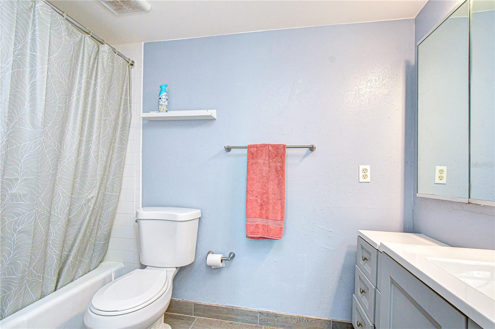 13402 PINE LAKE WAY #202B, TAMPA, FL, 33618