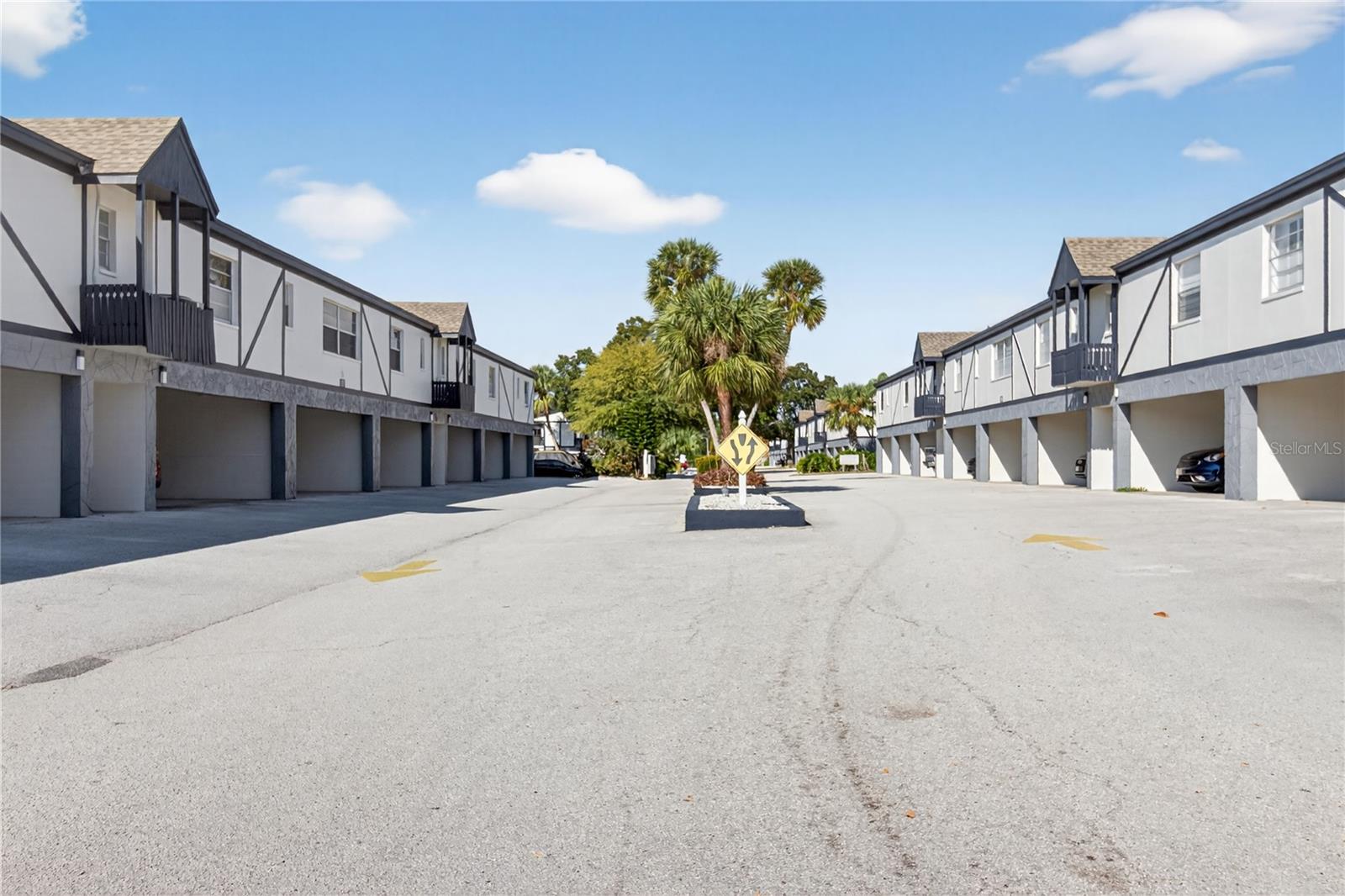 1146 KING ARTHUR CT #110, DUNEDIN, FL, 34698