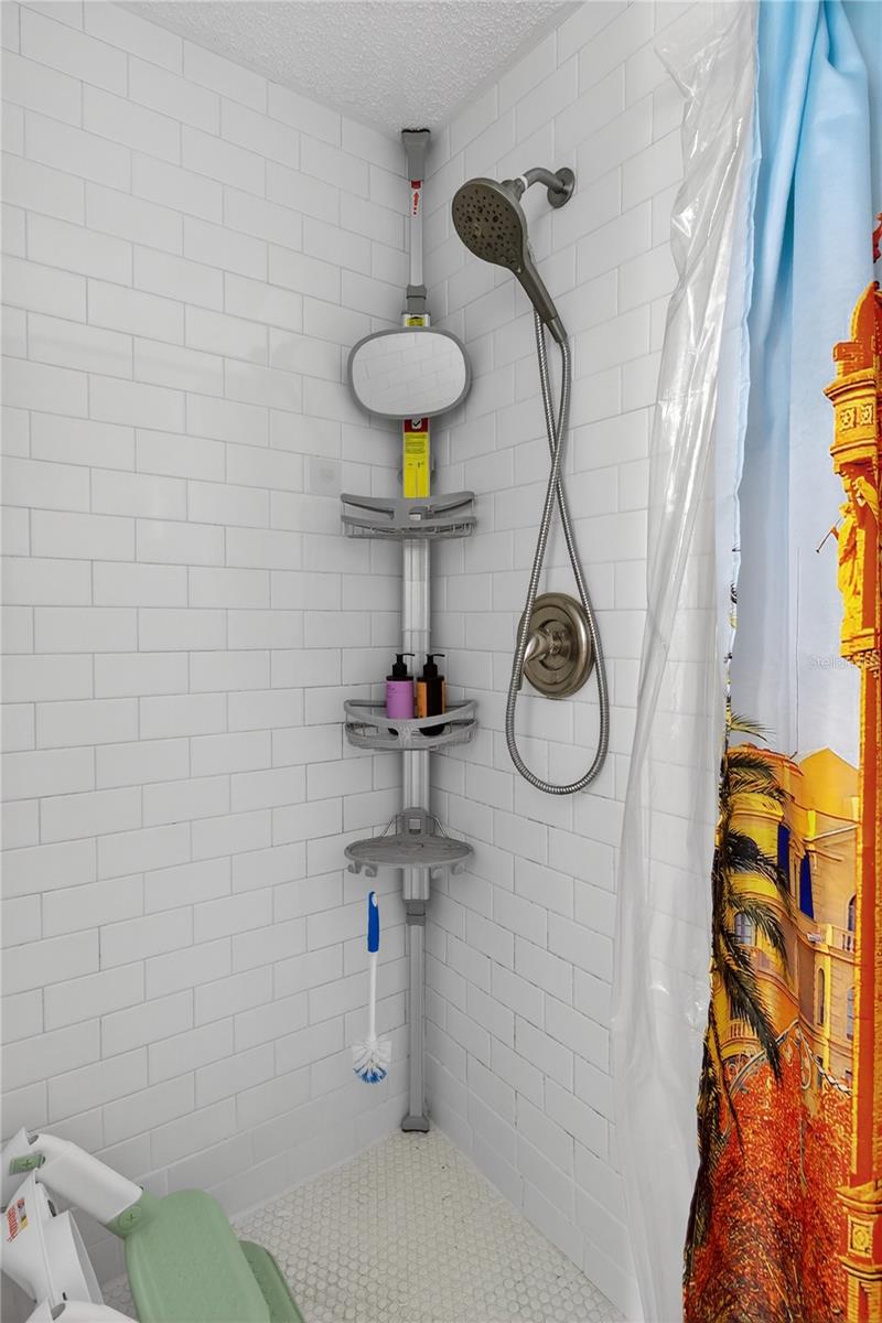 1146 KING ARTHUR CT #110, DUNEDIN, FL, 34698