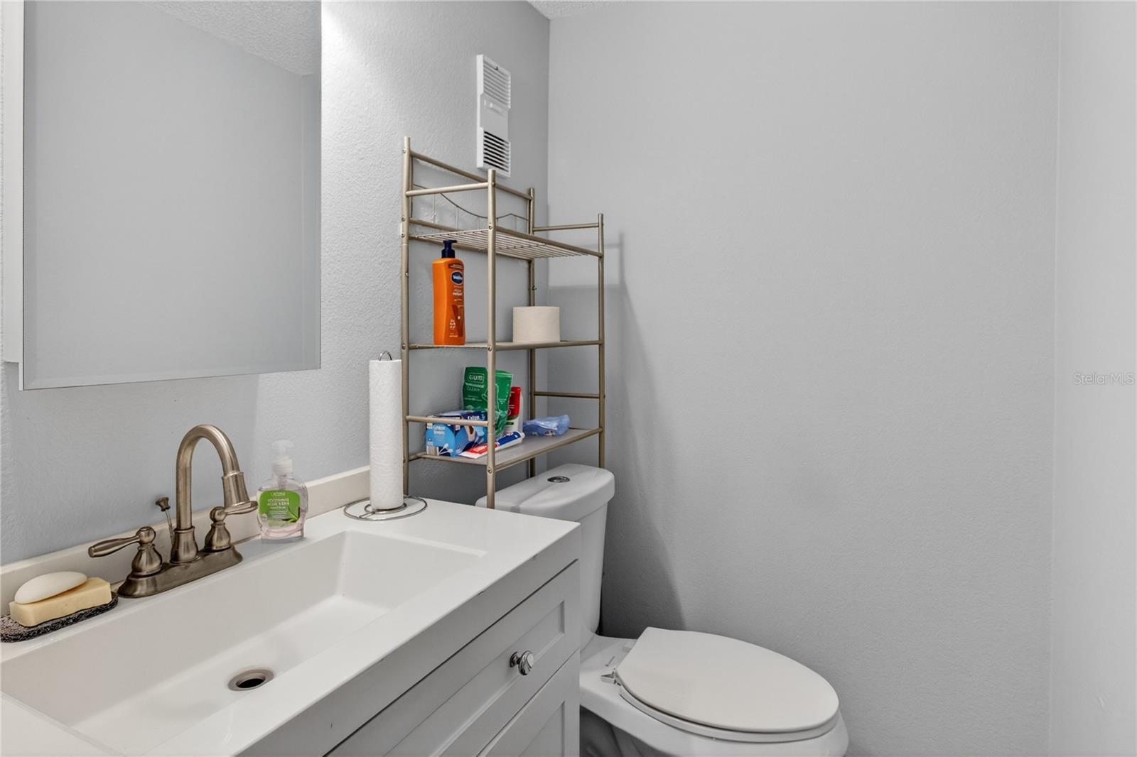 1146 KING ARTHUR CT #110, DUNEDIN, FL, 34698