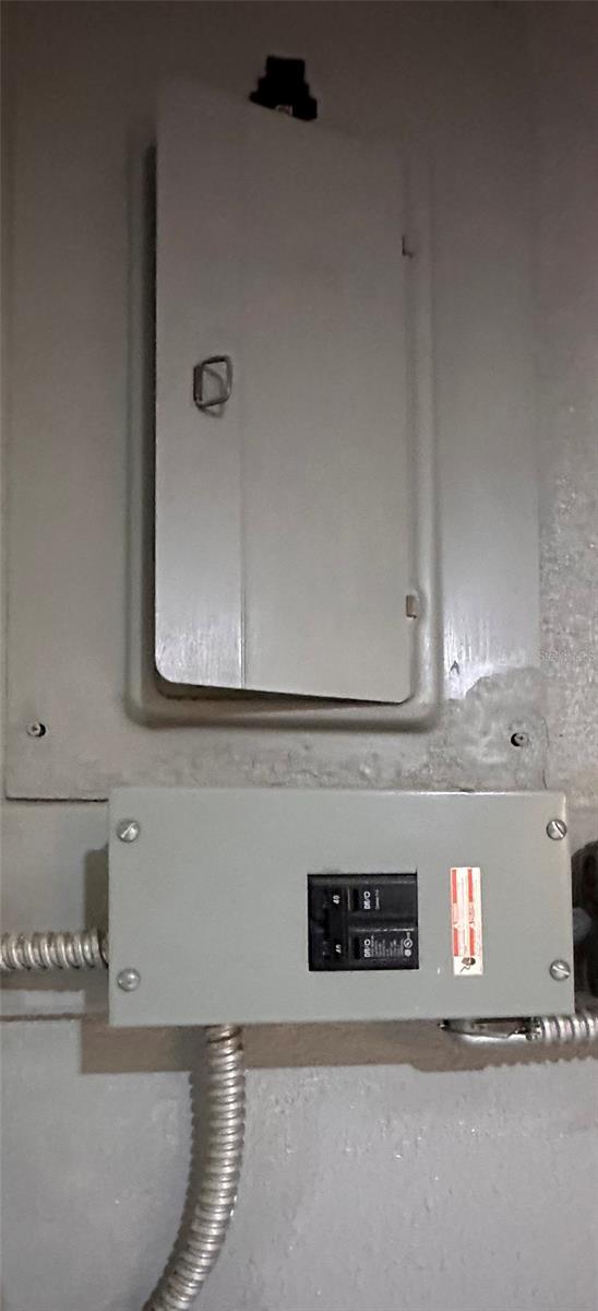 1 CUNNINGHAM DR, NEW SMYRNA BEACH, FL, 32168