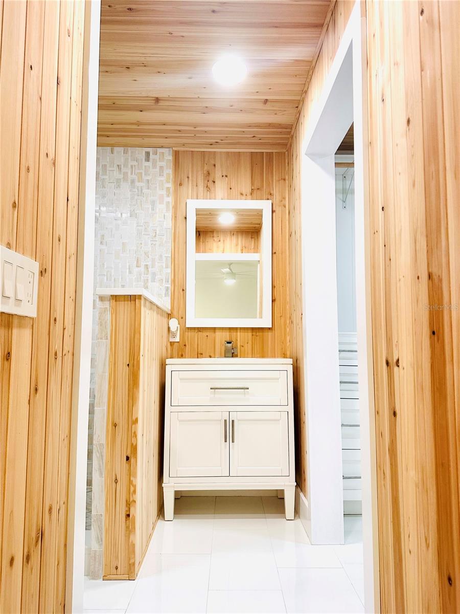 1 CUNNINGHAM DR, NEW SMYRNA BEACH, FL, 32168