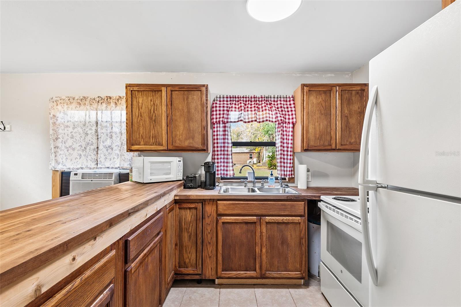 1233 SAINT ANNE SHRINE RD, LAKE WALES, FL, 33898