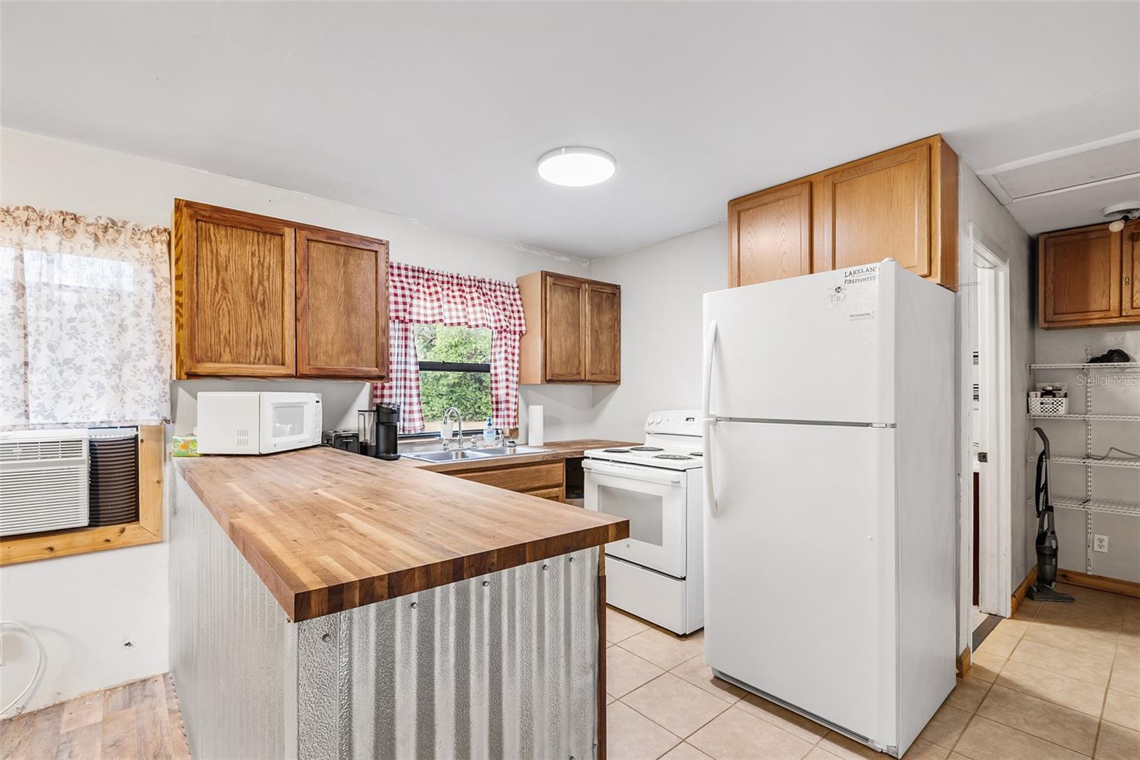 1233 SAINT ANNE SHRINE RD, LAKE WALES, FL, 33898