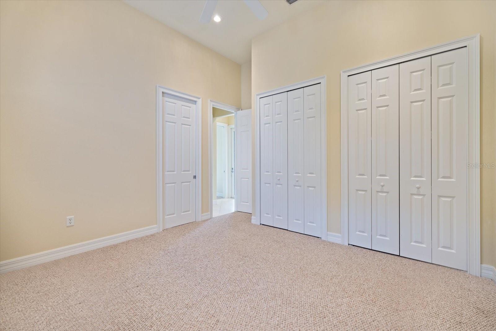 17 N CAYMAN ISLES BLVD, ENGLEWOOD, FL, 34223