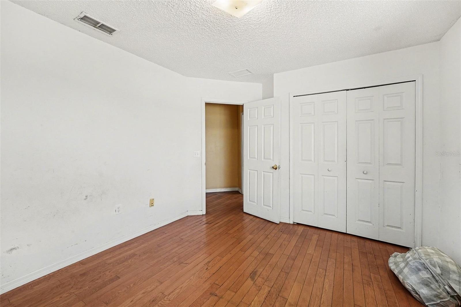208 CIMARRON DR, KISSIMMEE, FL, 34759