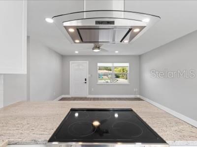 240 COLONIA LN E #lower, NOKOMIS, FL, 34275