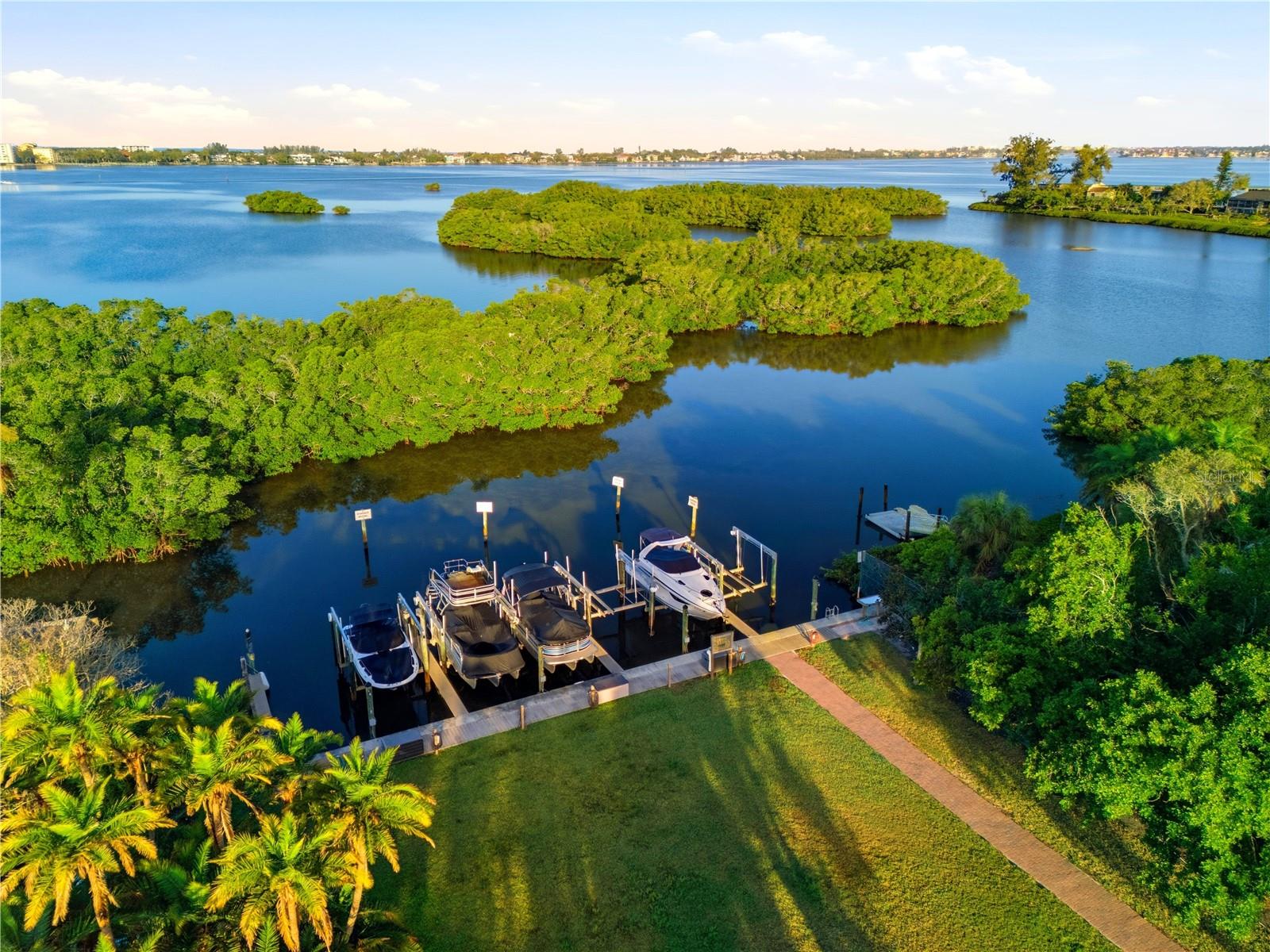 1740 ASSISI DR, SARASOTA, FL, 34231