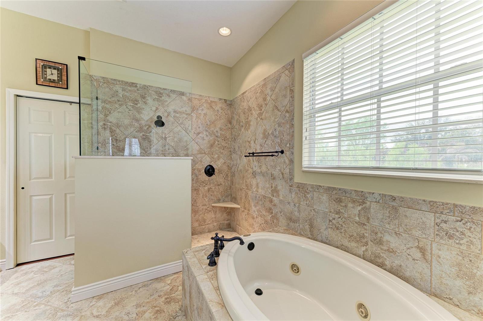 23327 RED ROBIN PL, BRADENTON, FL, 34202