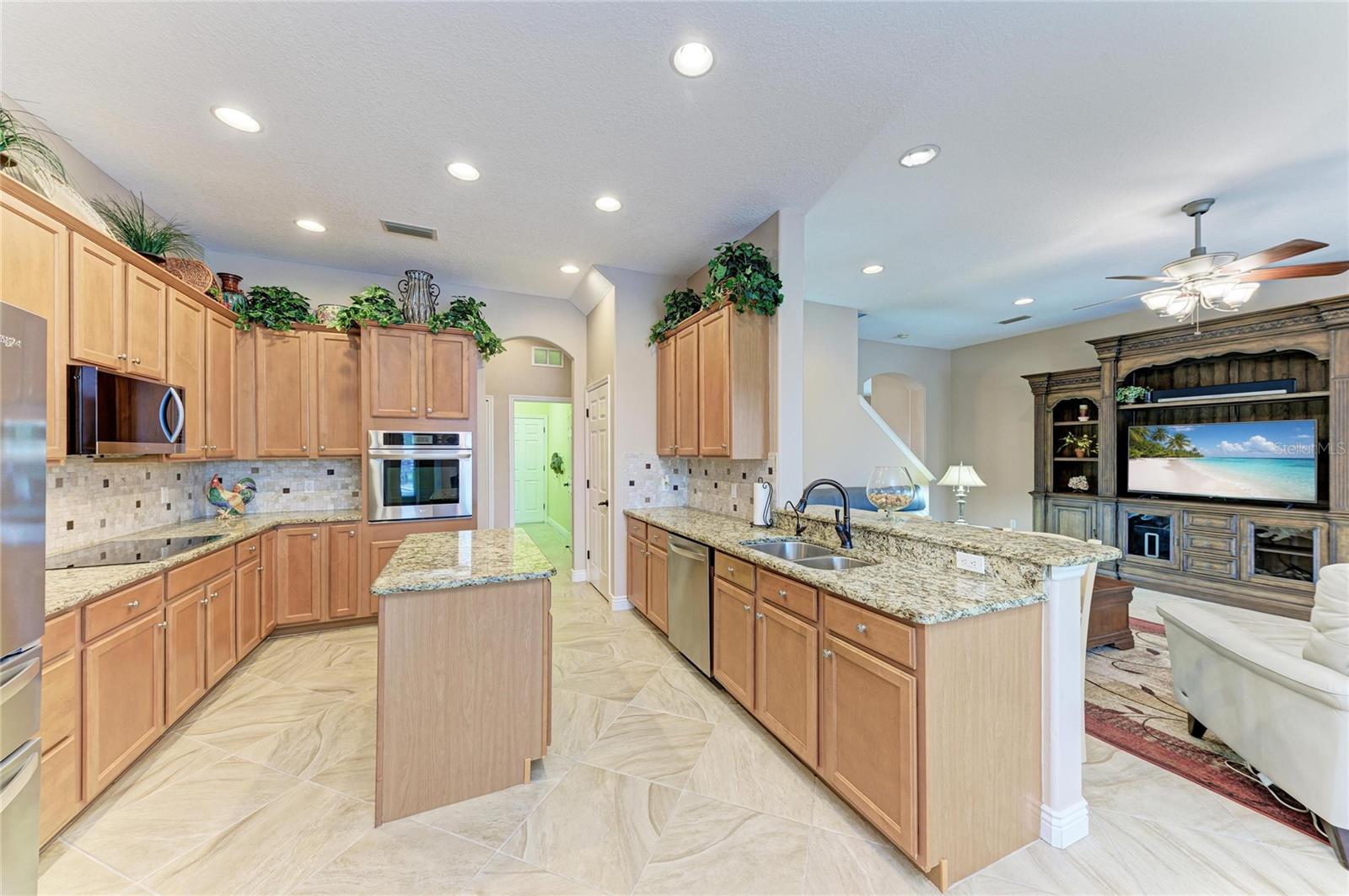 23327 RED ROBIN PL, BRADENTON, FL, 34202