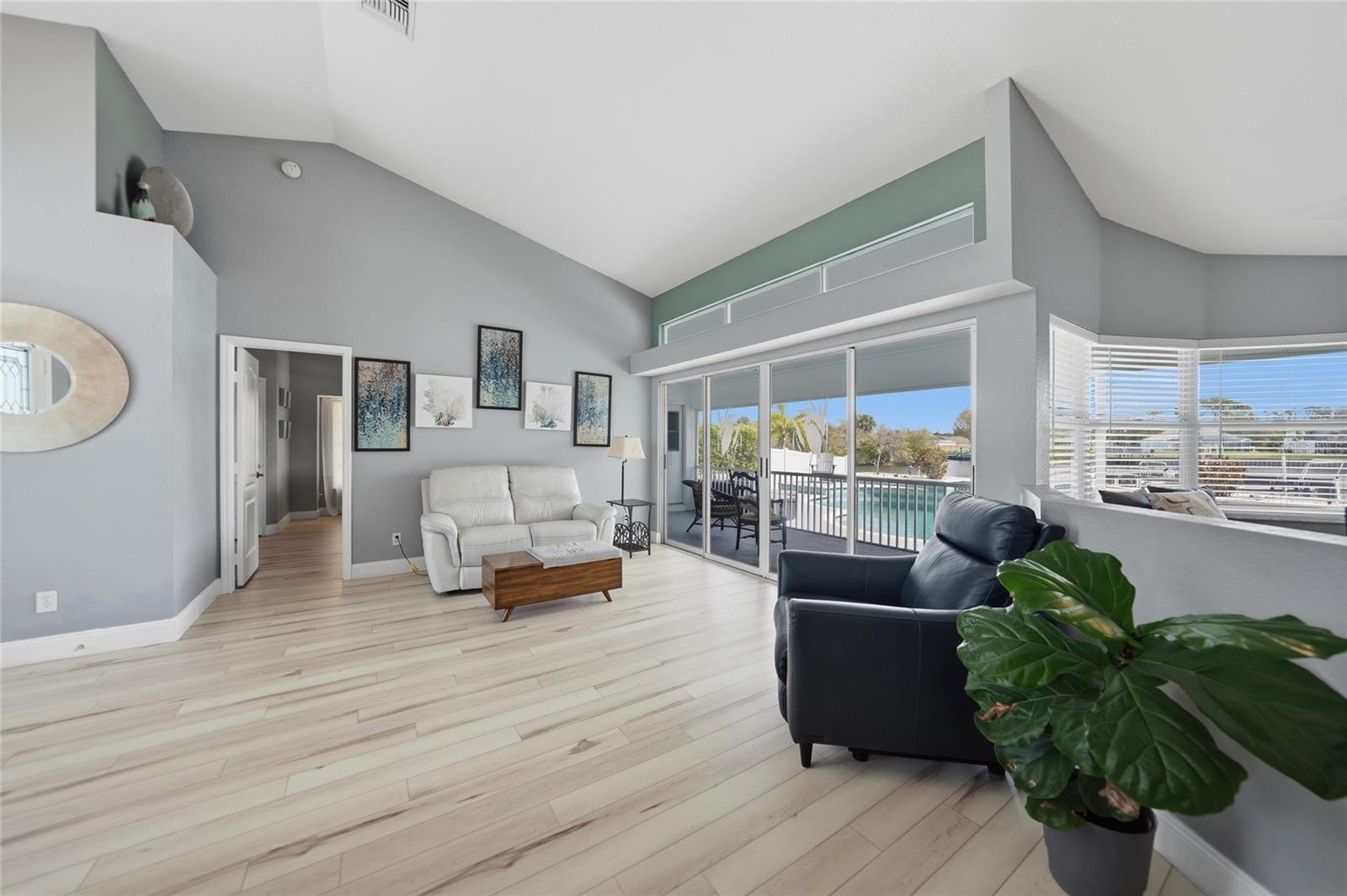 3158 LAKE VIEW BLVD, PORT CHARLOTTE, FL, 33948