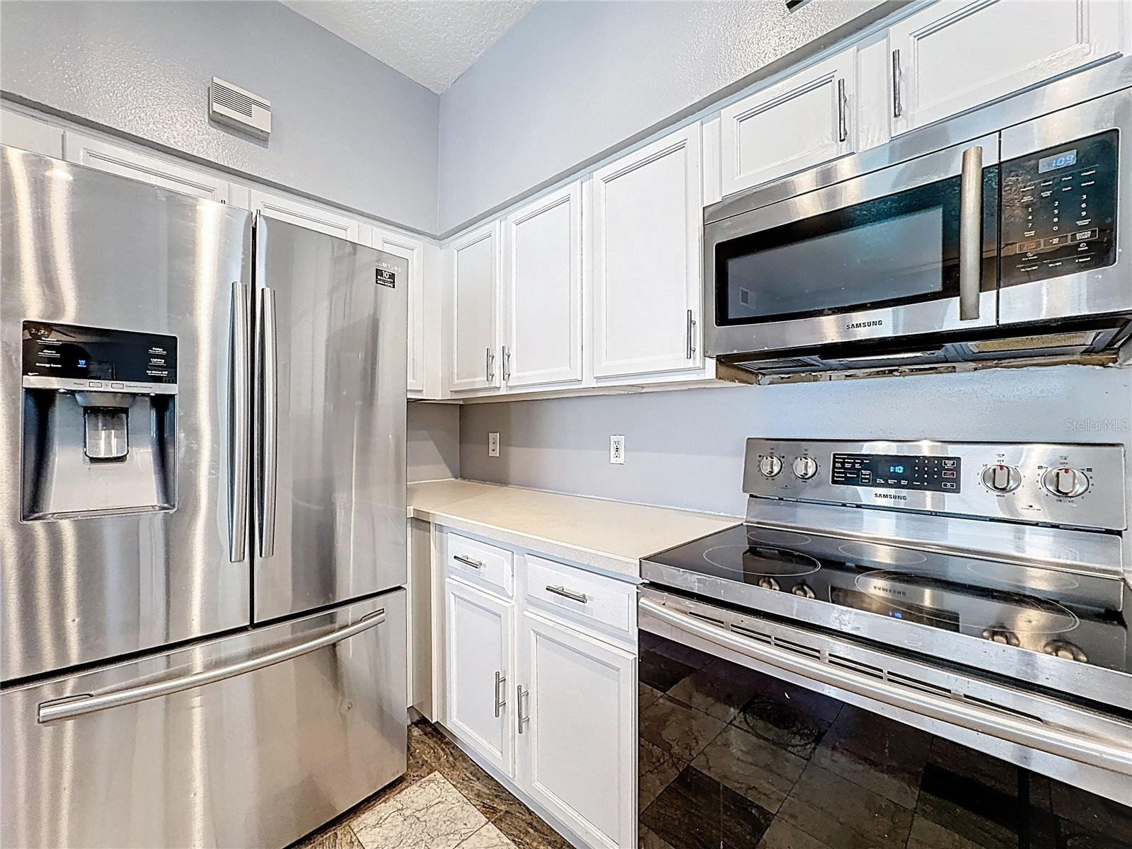 2048 APPLEGATE DR, OCOEE, FL, 34761