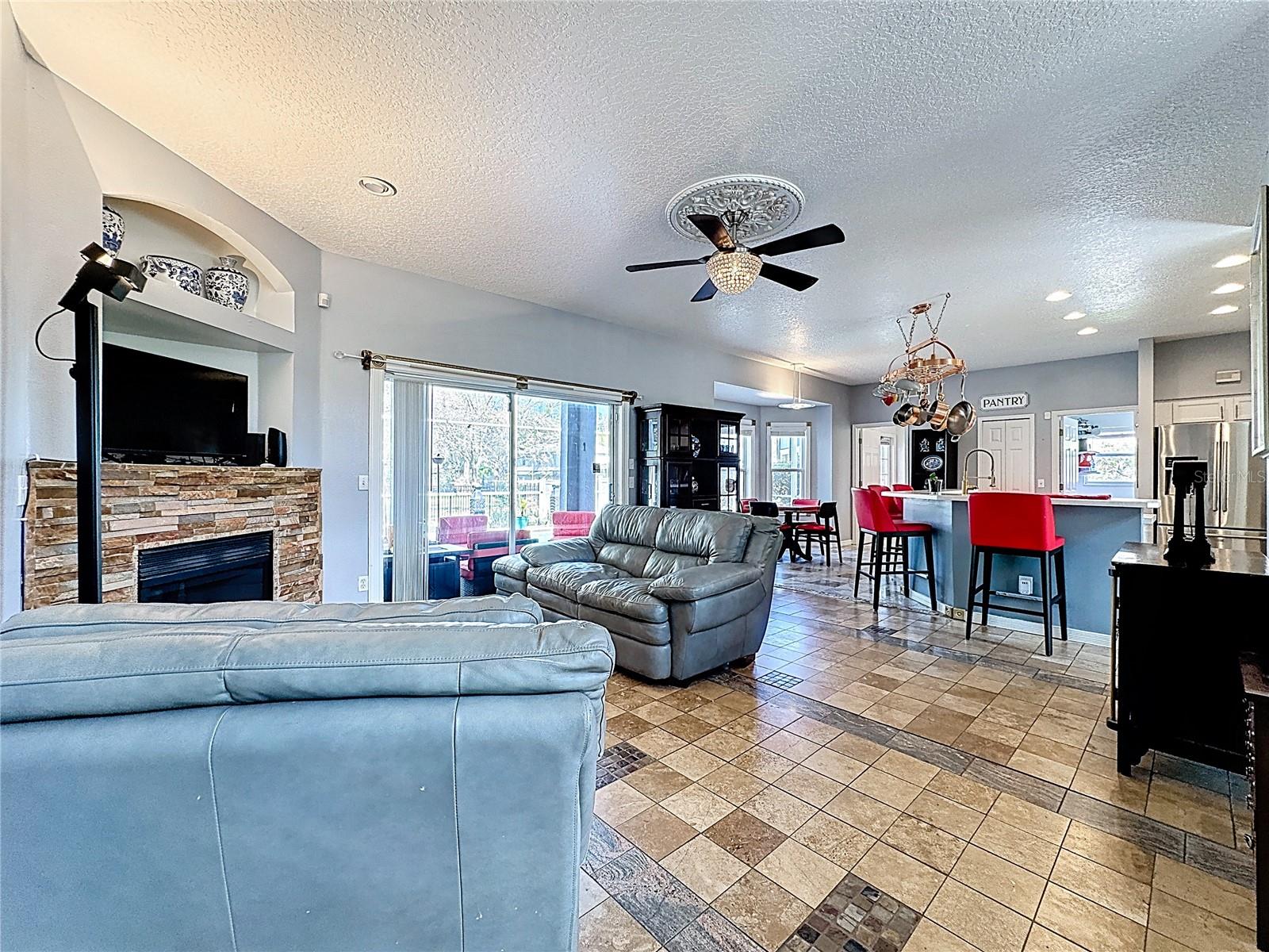 2048 APPLEGATE DR, OCOEE, FL, 34761