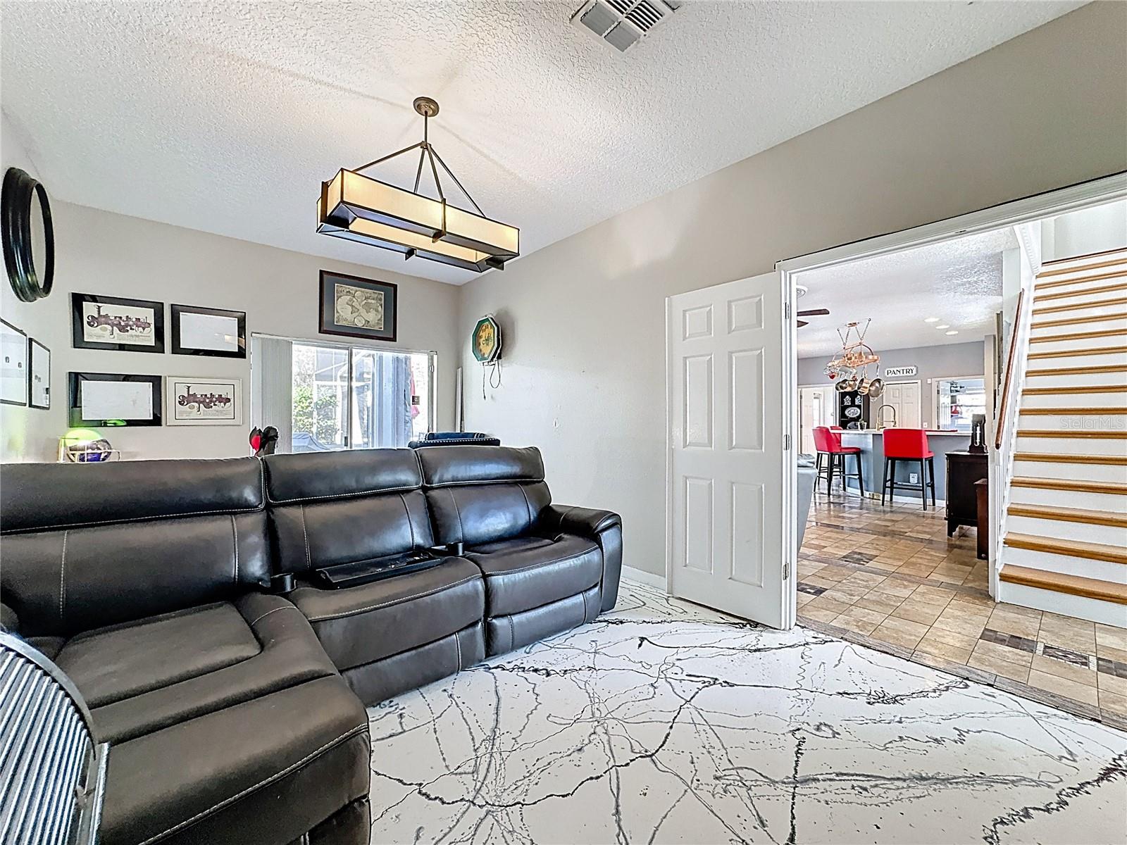 2048 APPLEGATE DR, OCOEE, FL, 34761