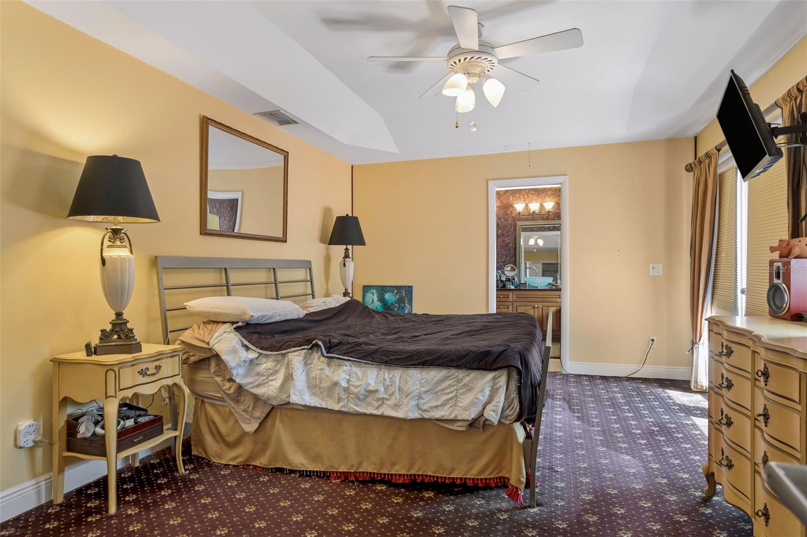3025 SAMARA DR, TAMPA, FL, 33618