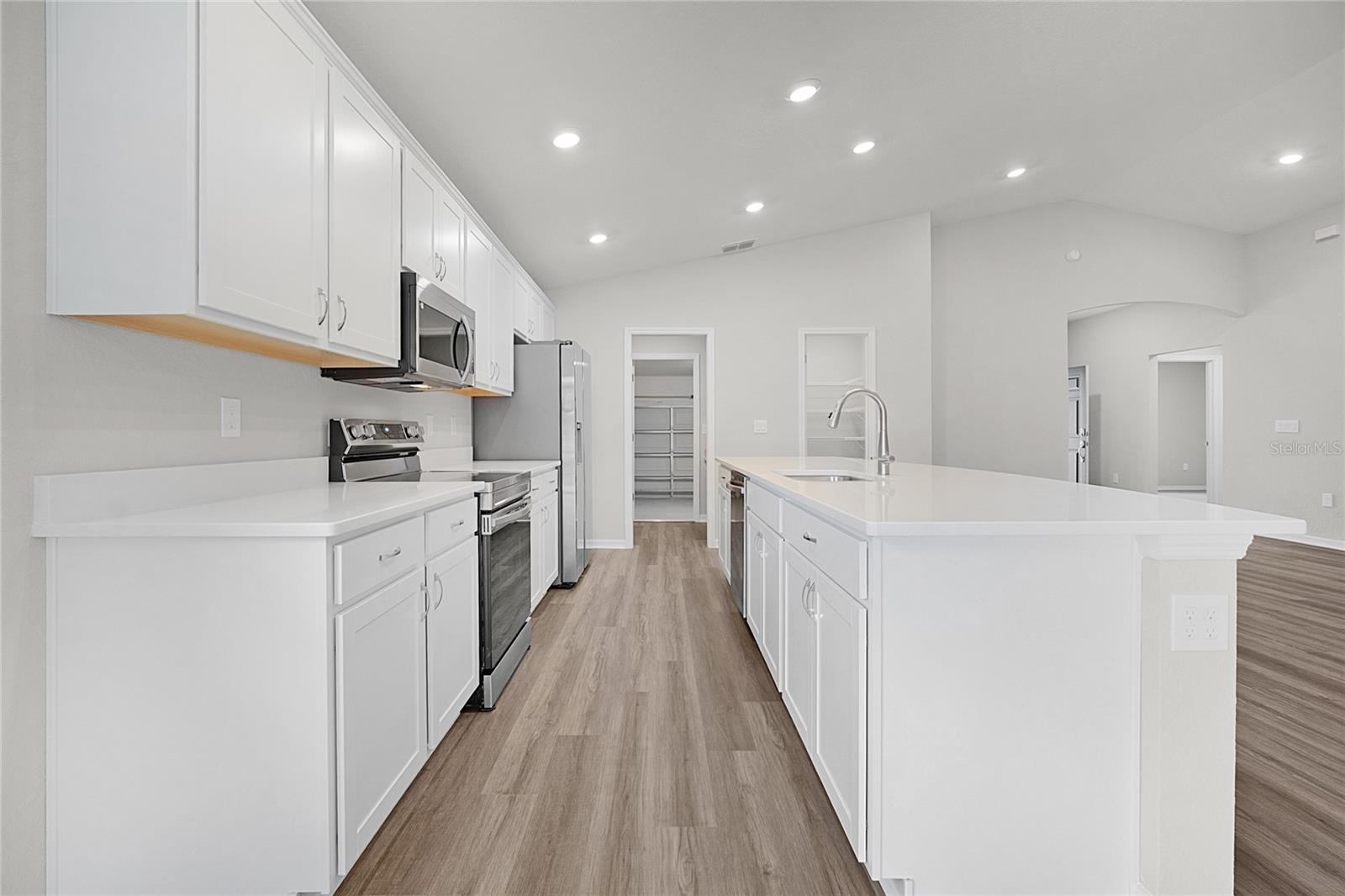 1460 FLEUR DR, DAVENPORT, FL, 33837