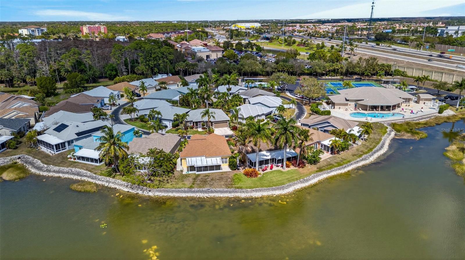 10720 PARROT COVE CIR, ESTERO, FL, 33928