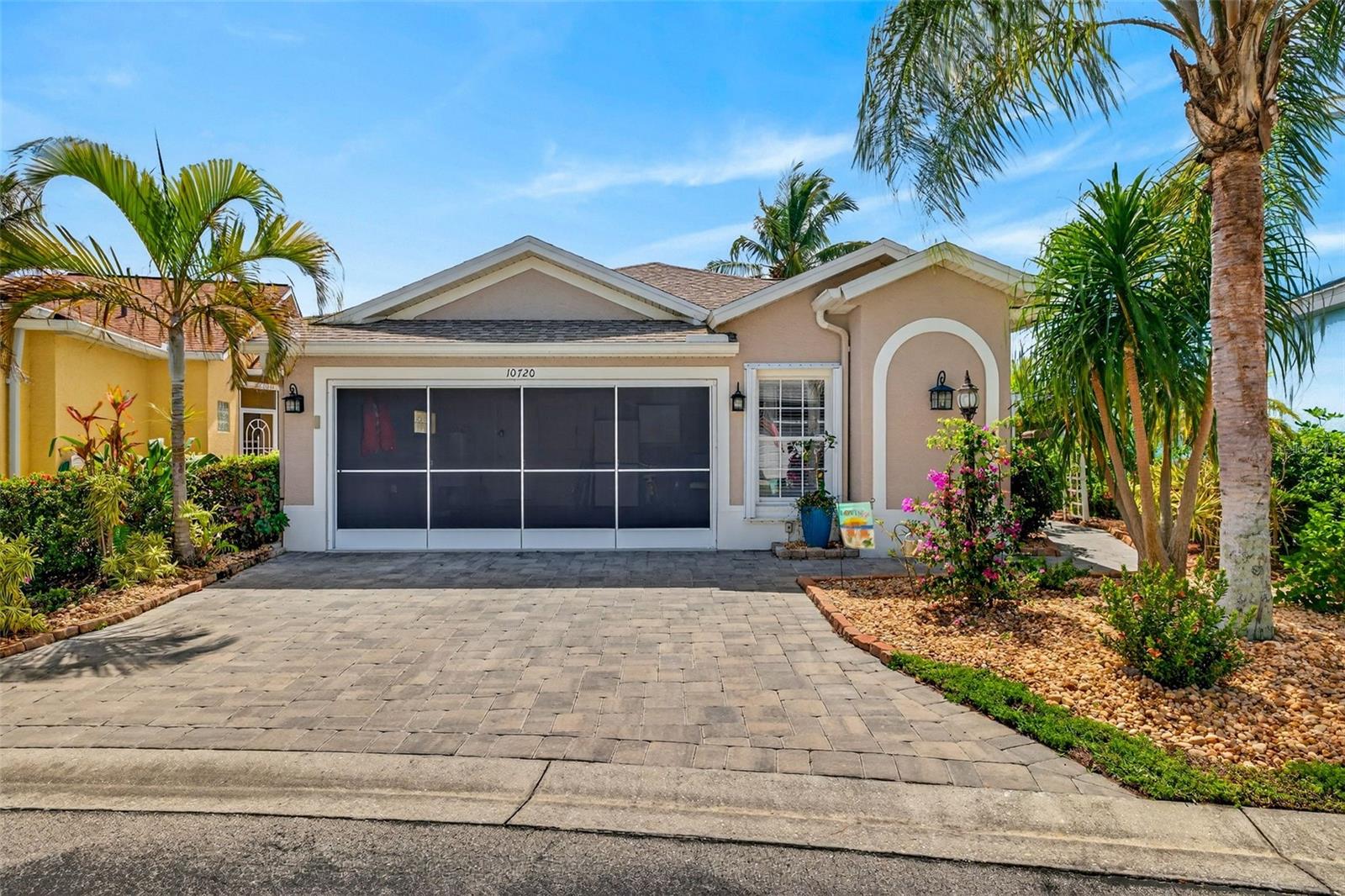 10720 PARROT COVE CIR, ESTERO, FL, 33928