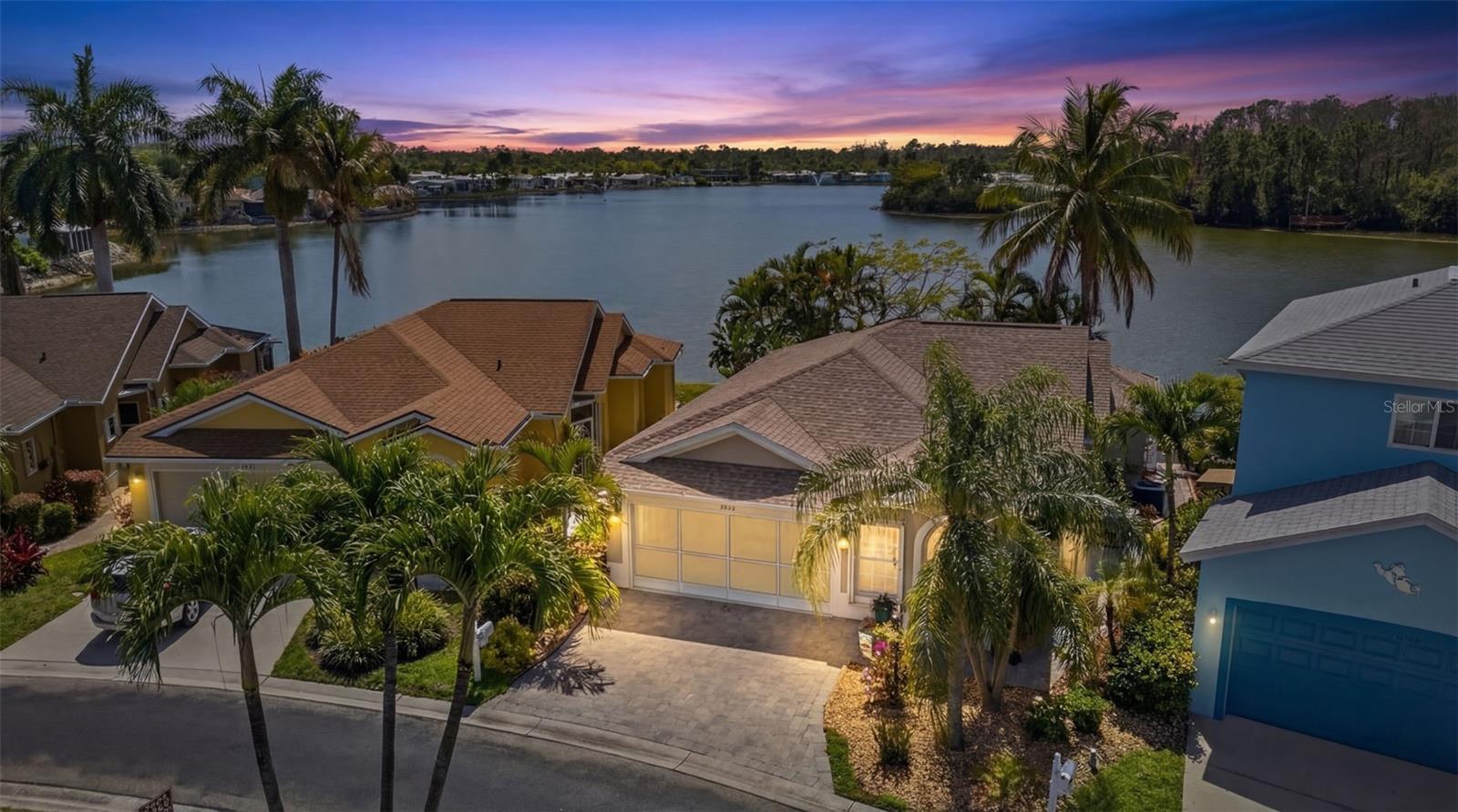 10720 PARROT COVE CIR, ESTERO, FL, 33928