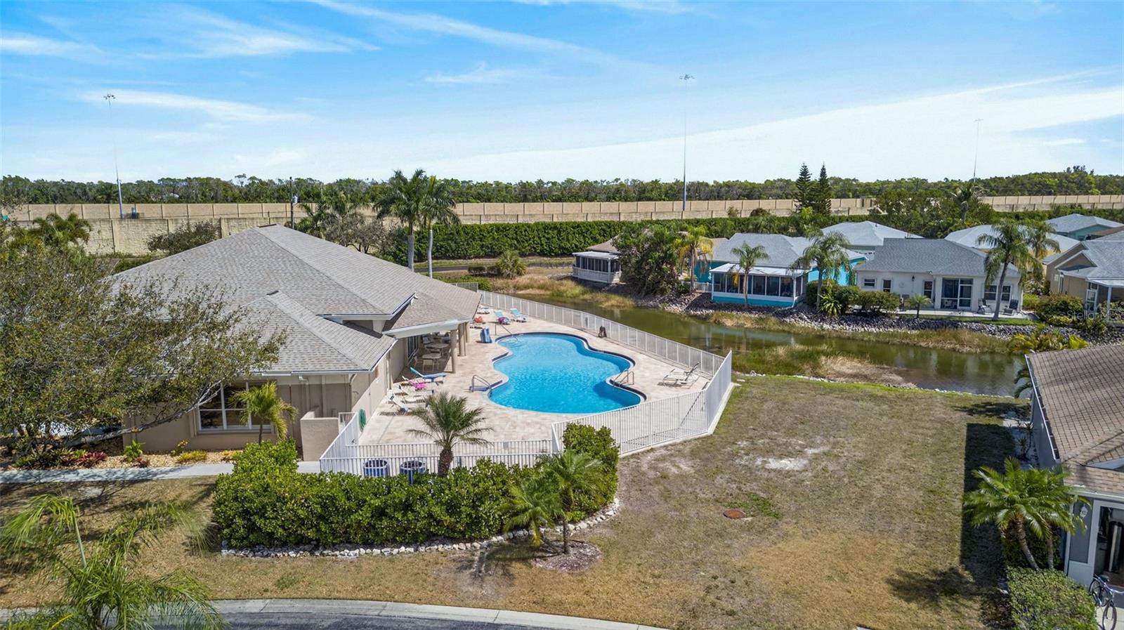 10720 PARROT COVE CIR, ESTERO, FL, 33928