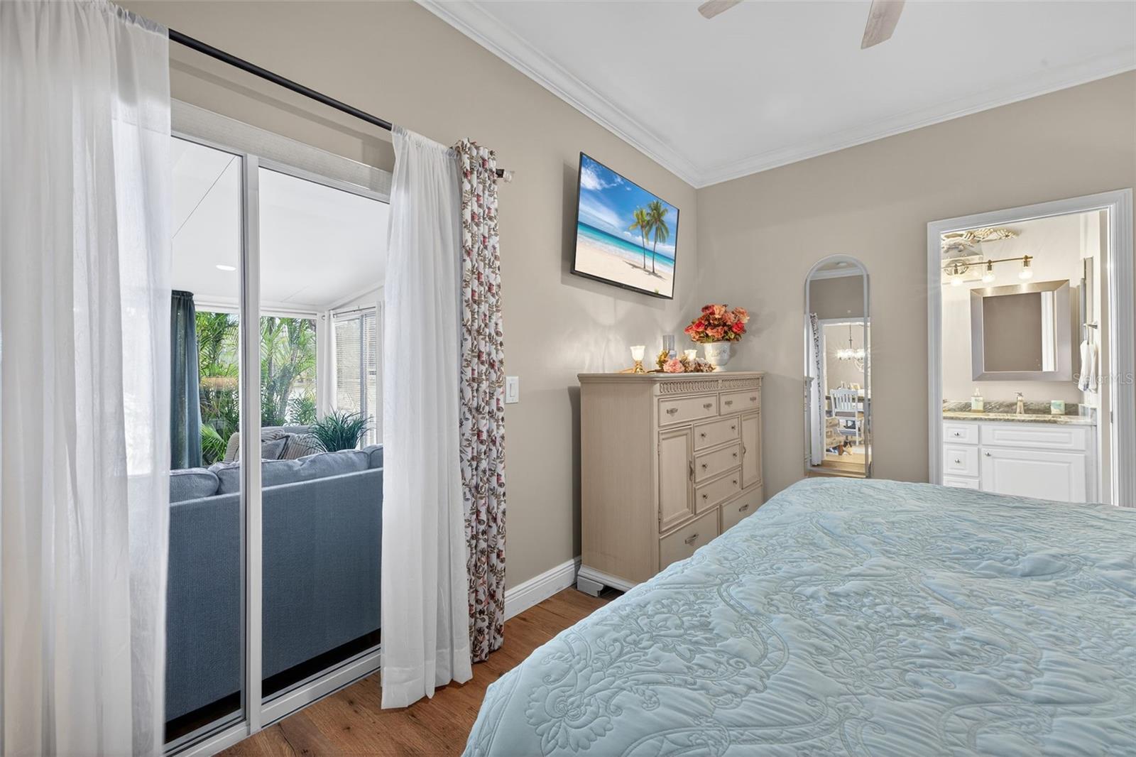 10720 PARROT COVE CIR, ESTERO, FL, 33928