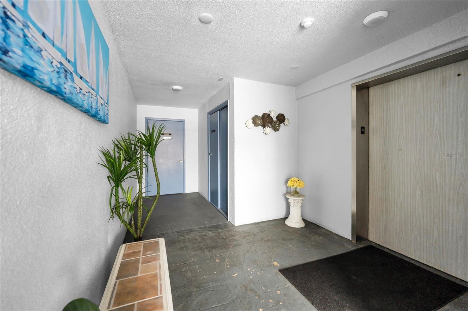 5925 SHORE BLVD S #409, GULFPORT, FL, 33707