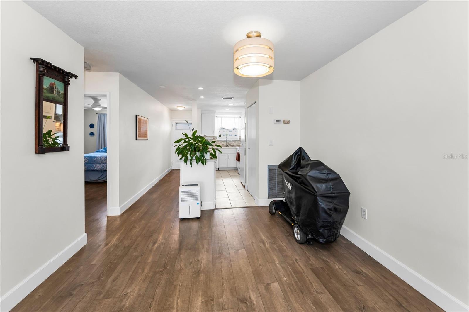 5925 SHORE BLVD S #409, GULFPORT, FL, 33707