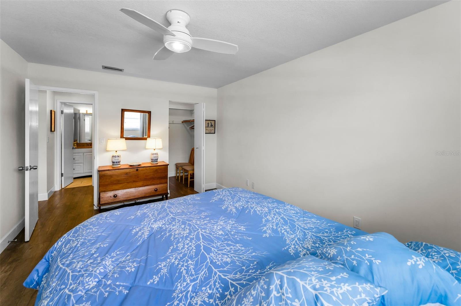 5925 SHORE BLVD S #409, GULFPORT, FL, 33707