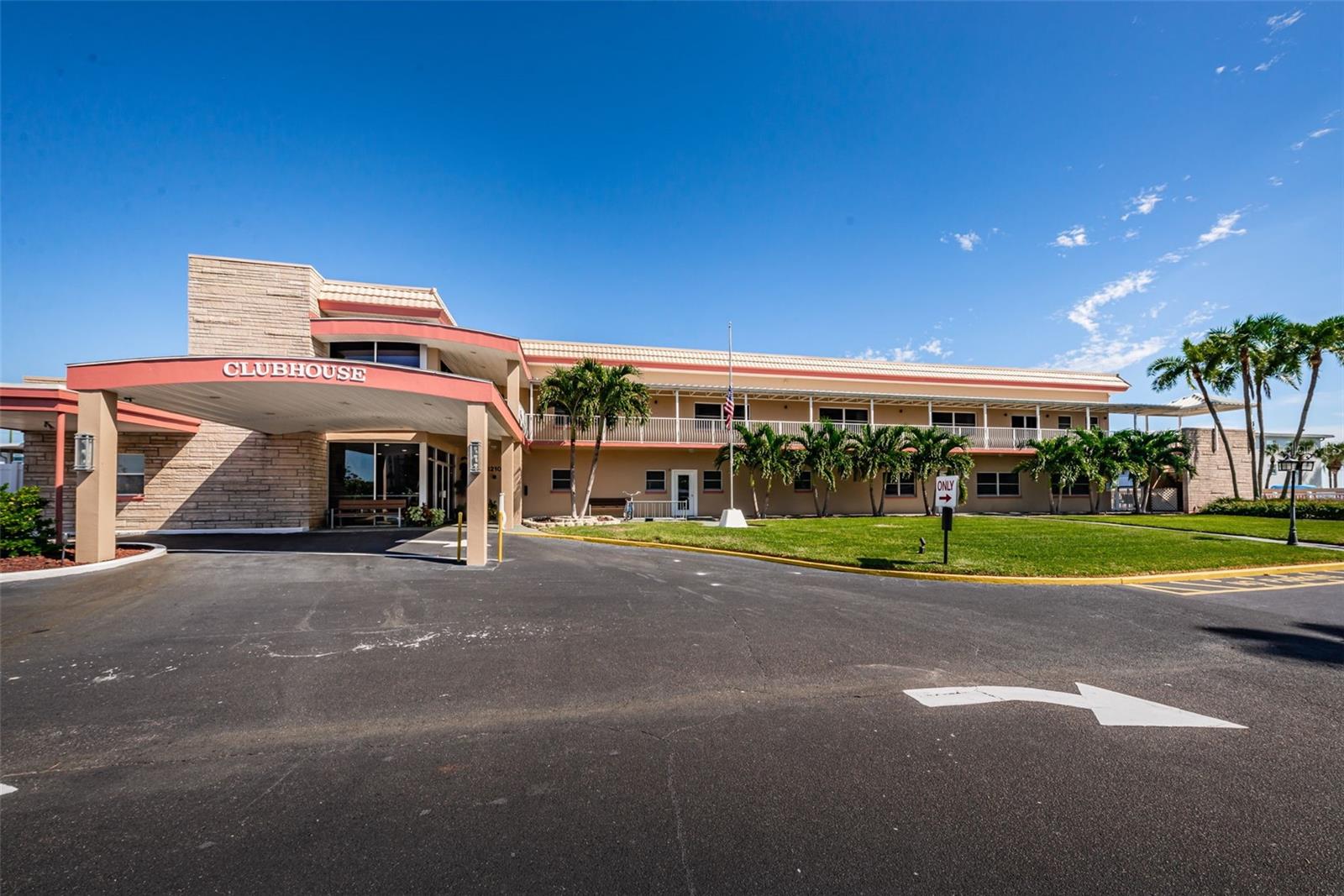 5925 SHORE BLVD S #409, GULFPORT, FL, 33707