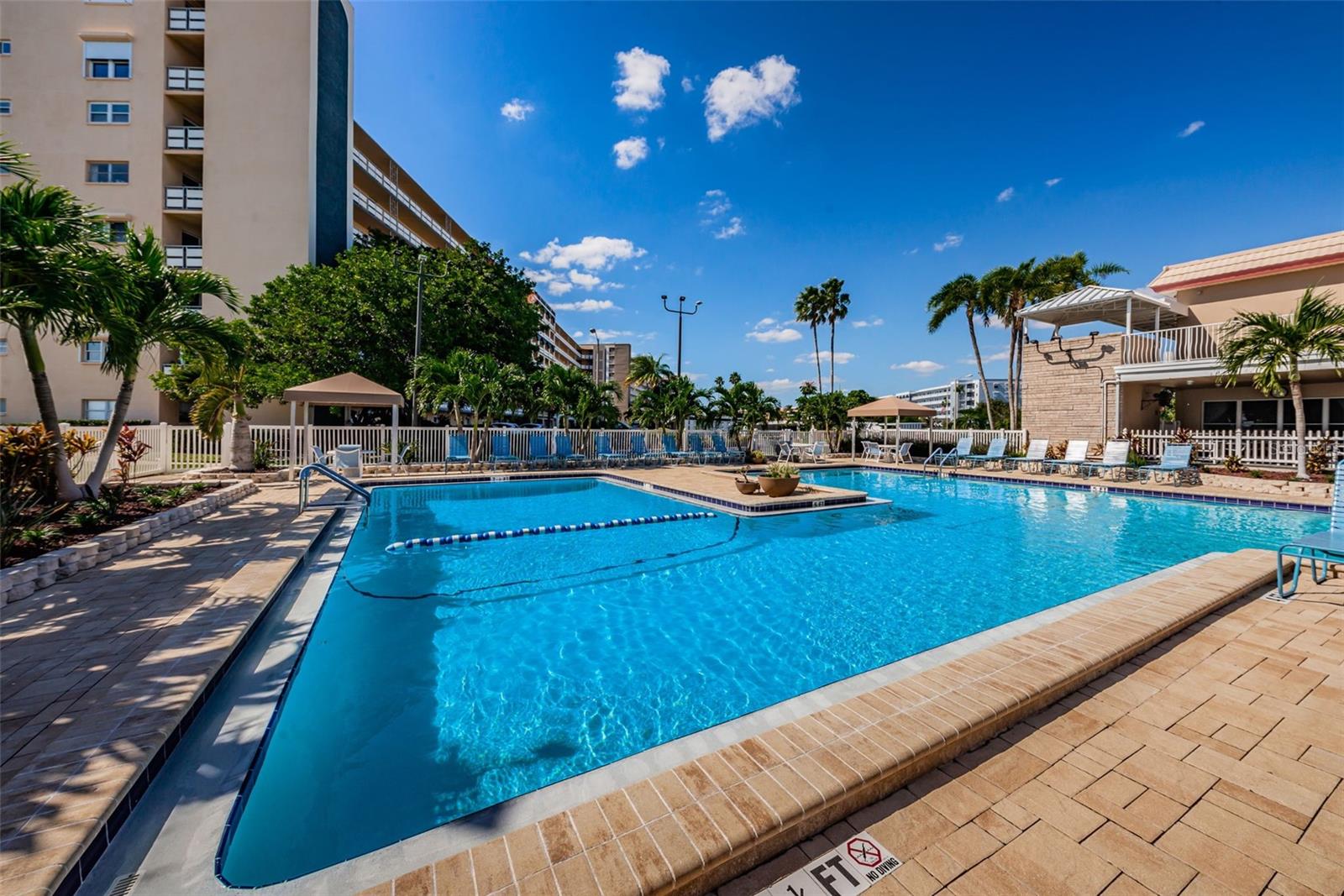 5925 SHORE BLVD S #409, GULFPORT, FL, 33707