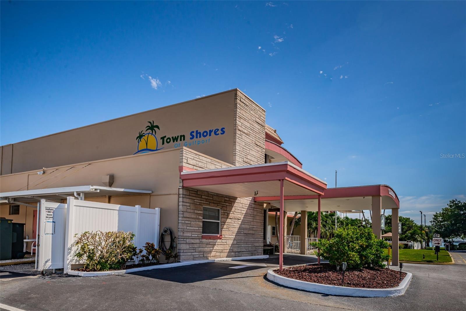 5925 SHORE BLVD S #409, GULFPORT, FL, 33707