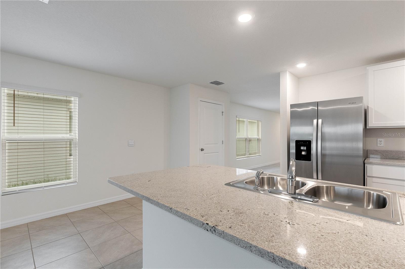 3718 MANNERED GOLD AVE, BRADENTON, FL, 34208