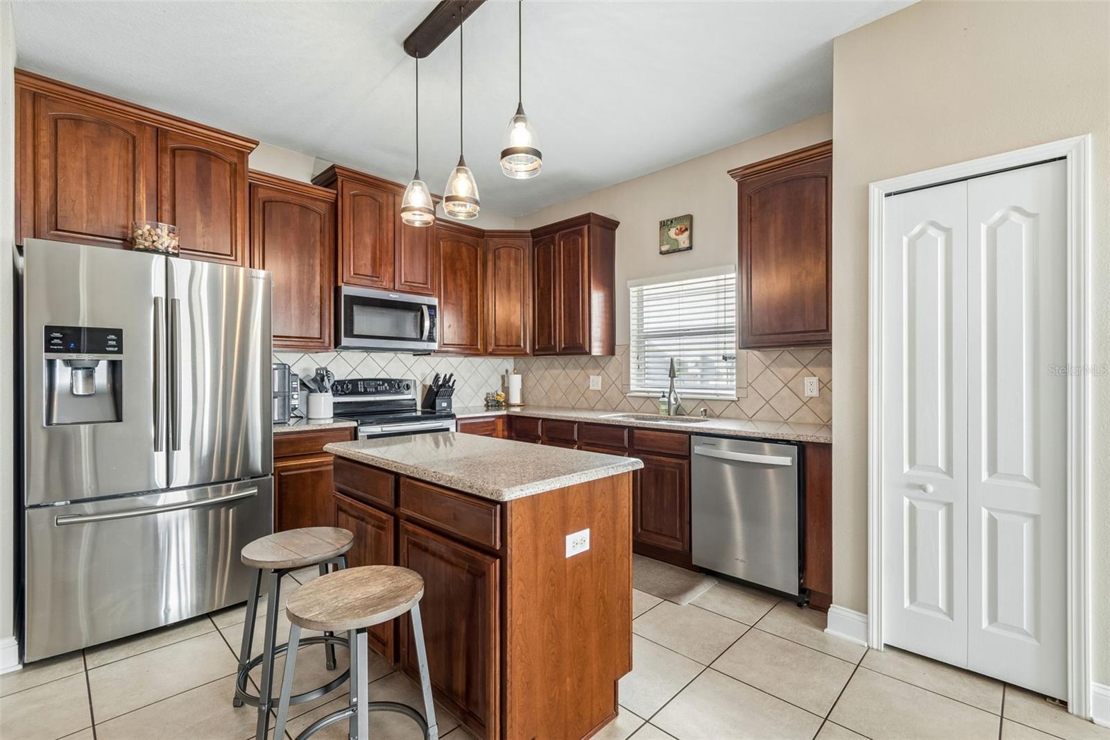 3712 CRYSTAL DEW ST, PLANT CITY, FL, 33567