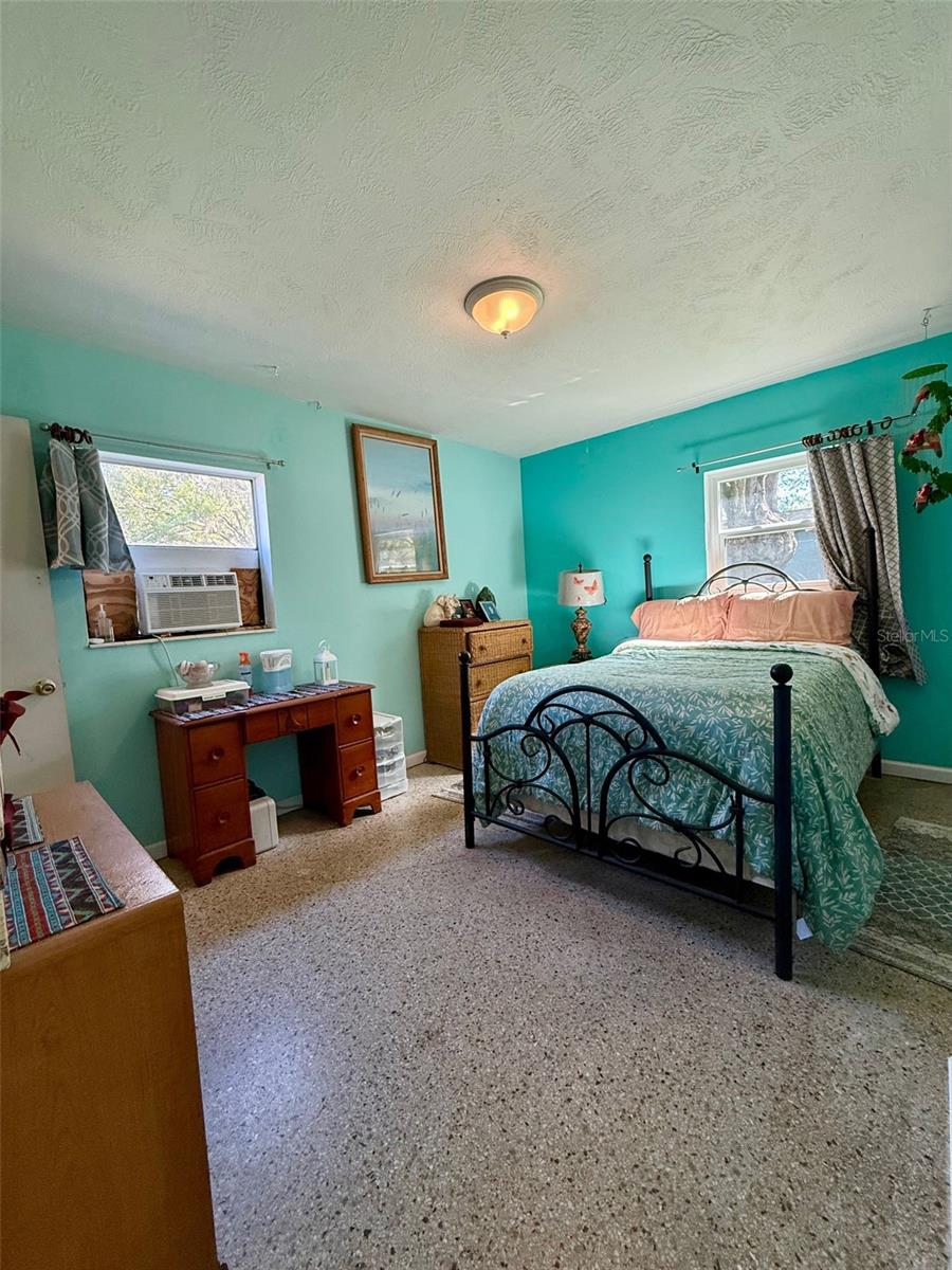5121 RAWLS RD, TAMPA, FL, 33624