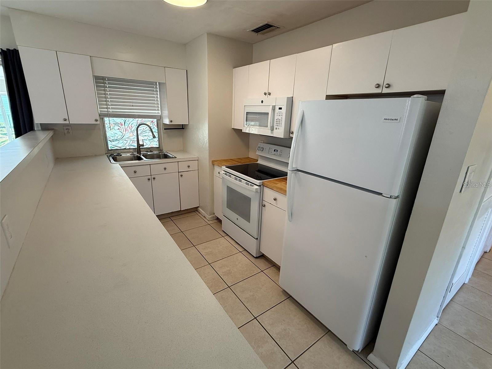 22180 MIDWAY BLVD, PORT CHARLOTTE, FL, 33952