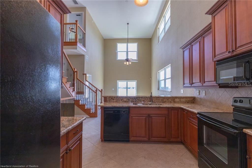 1900 OASIS BLVD, SEBRING, FL, 33870