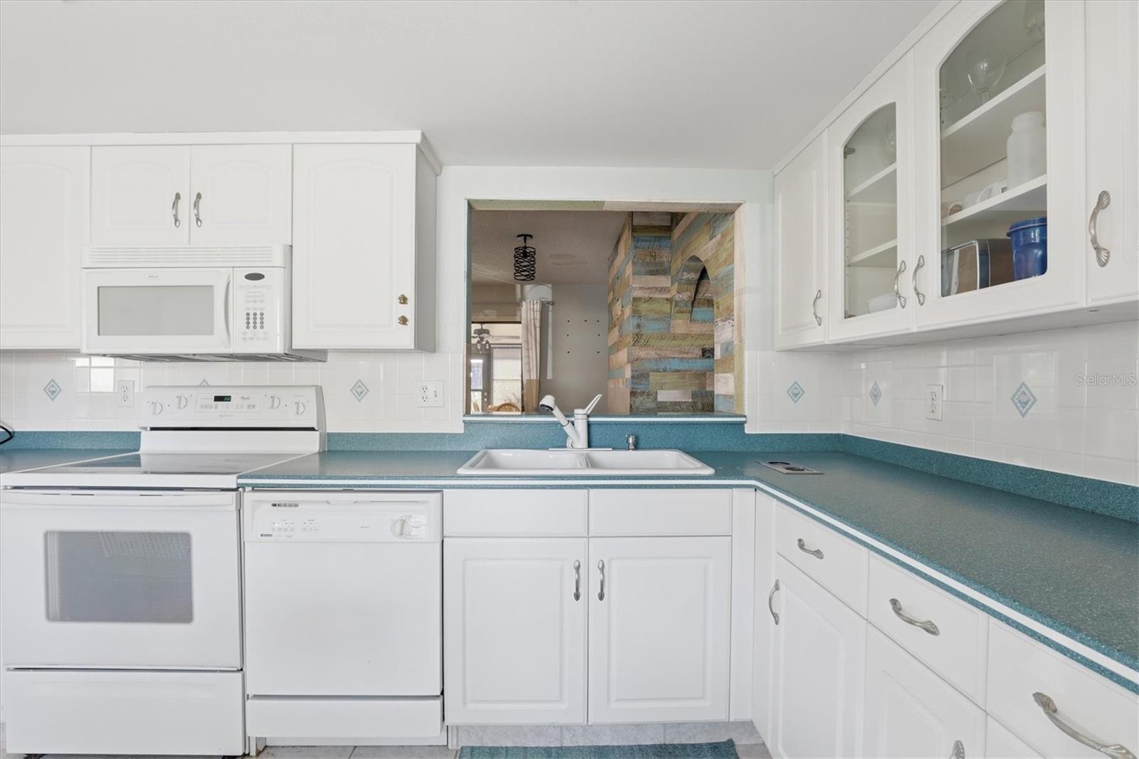 36 WINDRUSH BAY DR #36, TARPON SPRINGS, FL, 34689