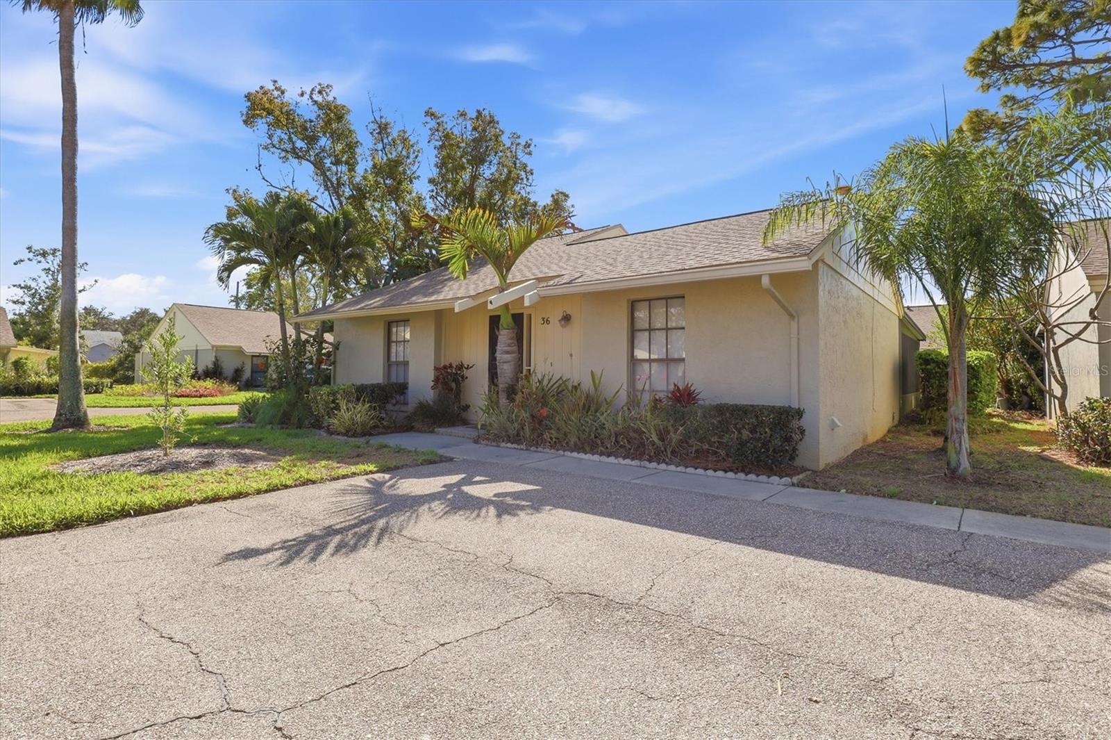 36 WINDRUSH BAY DR #36, TARPON SPRINGS, FL, 34689