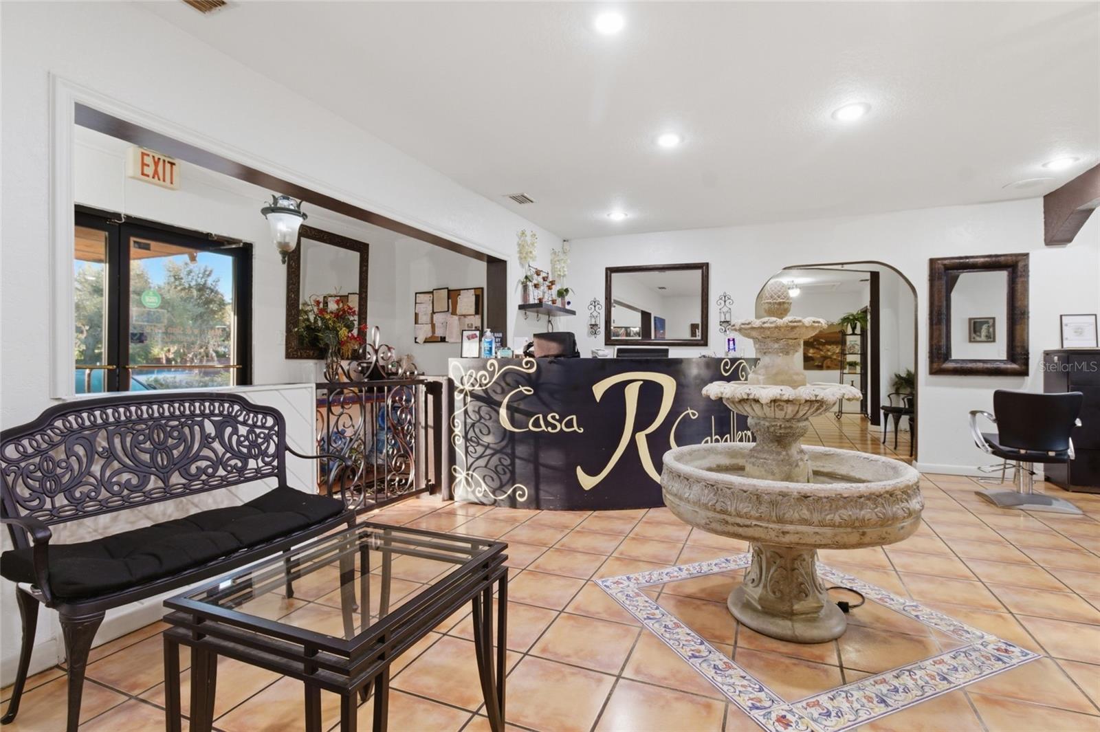 9729 N ARMENIA AVE, TAMPA, FL, 33612