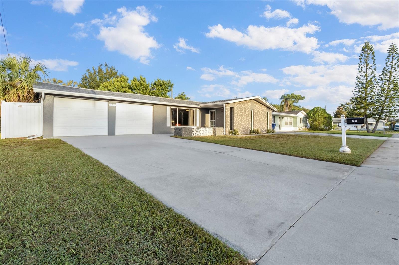 3237 SANFORD DR, HOLIDAY, FL, 34691