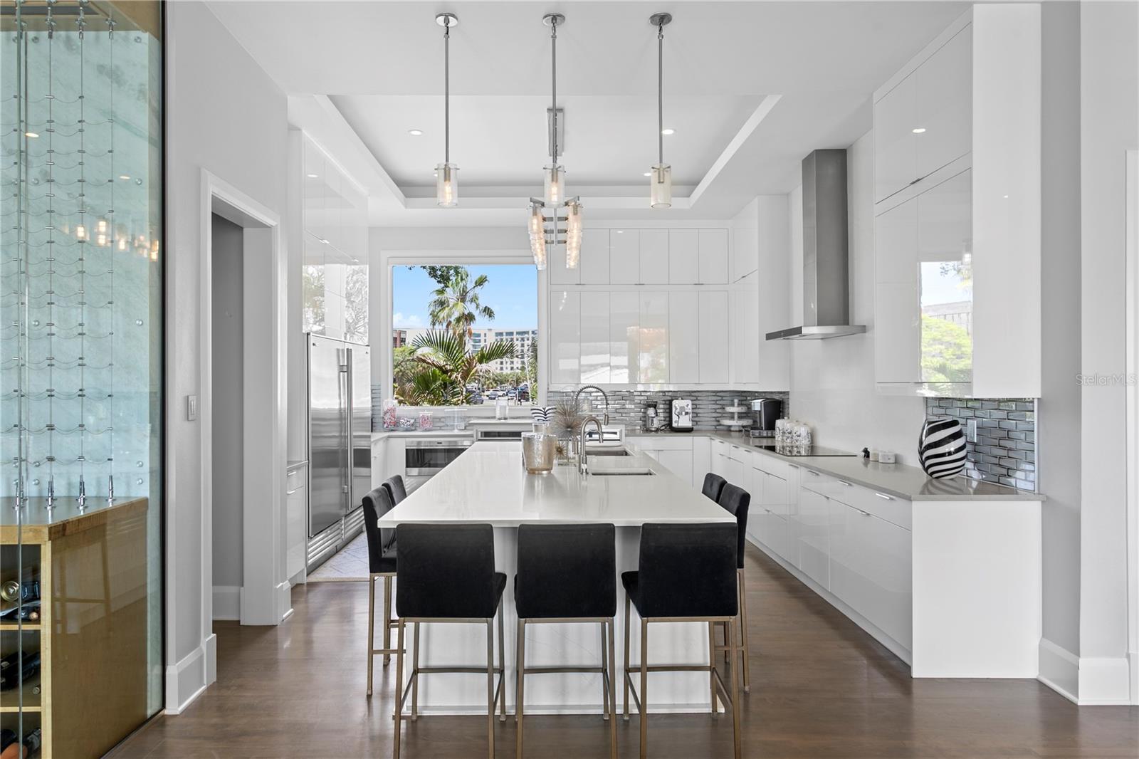 2 SANDPIPER RD, TAMPA, FL, 33609