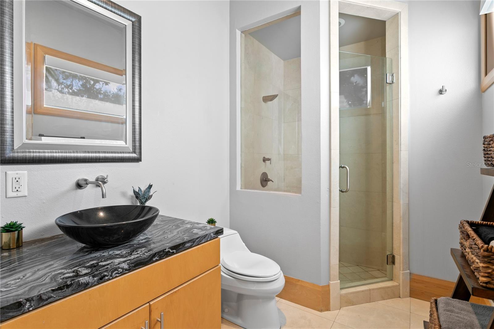 2 SANDPIPER RD, TAMPA, FL, 33609