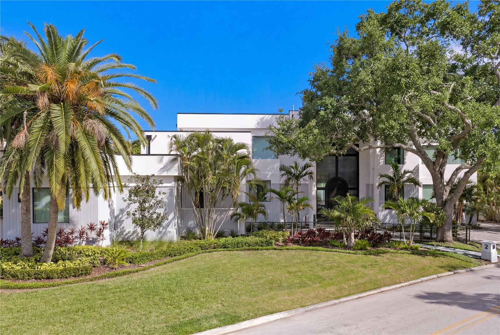 2 SANDPIPER RD, TAMPA, FL, 33609