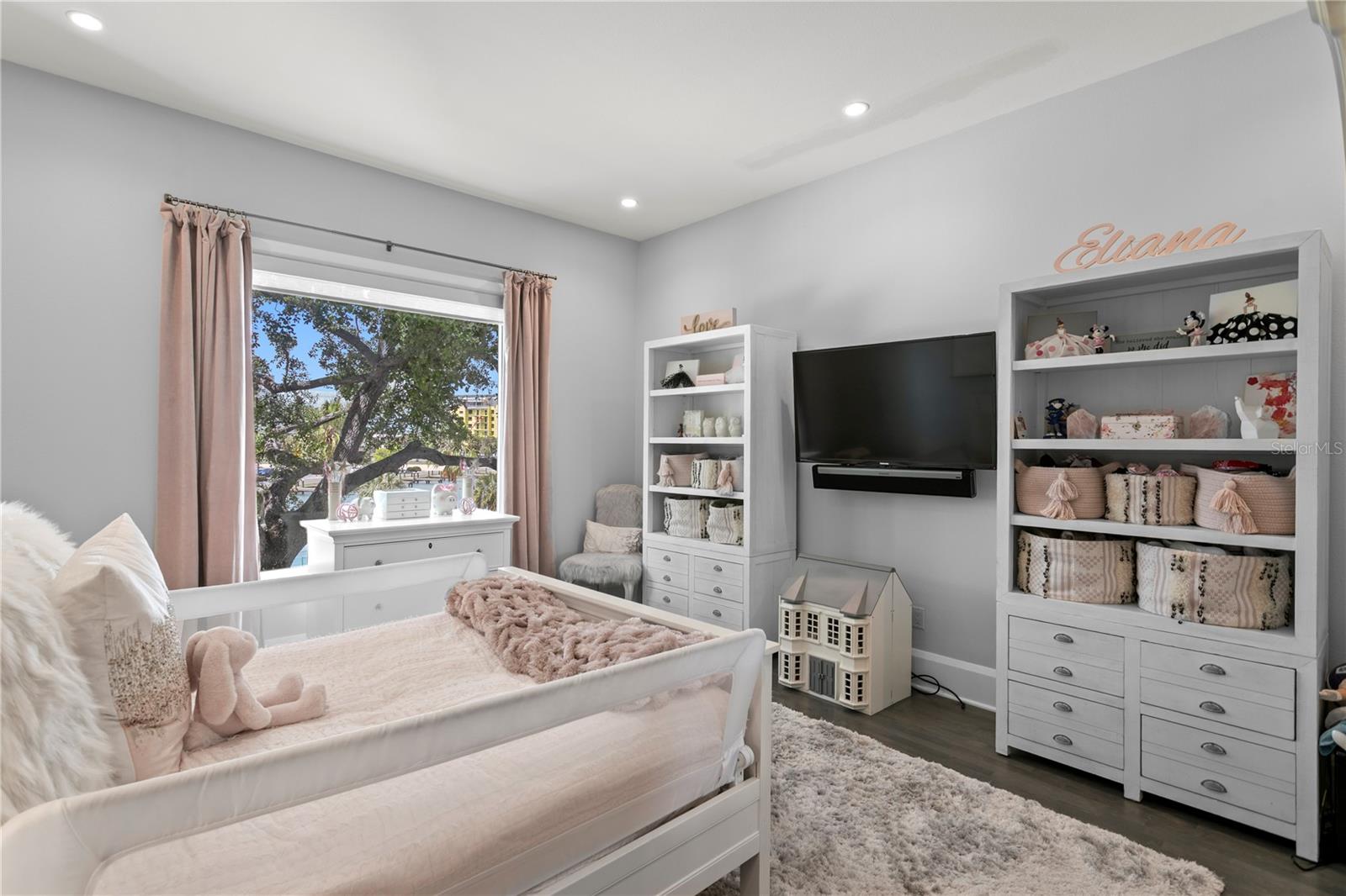 2 SANDPIPER RD, TAMPA, FL, 33609