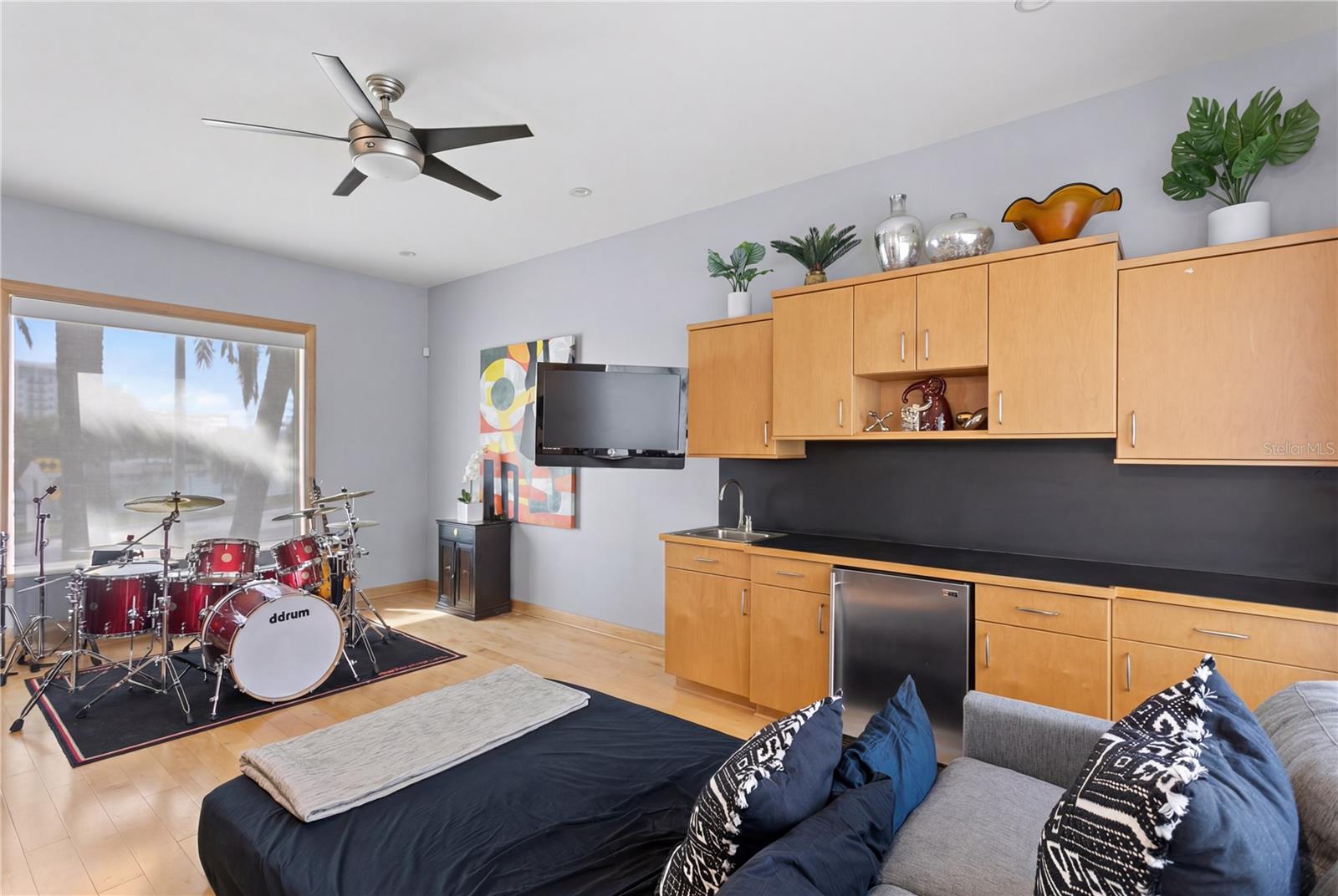 2 SANDPIPER RD, TAMPA, FL, 33609